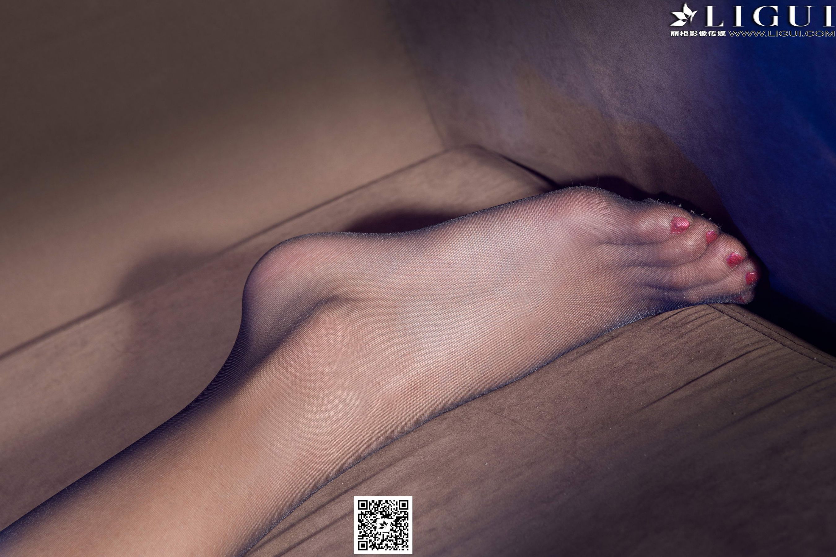 Model 曼蒂《灰丝高跟女王》上中下全集  美腿玉足写真图片-图67