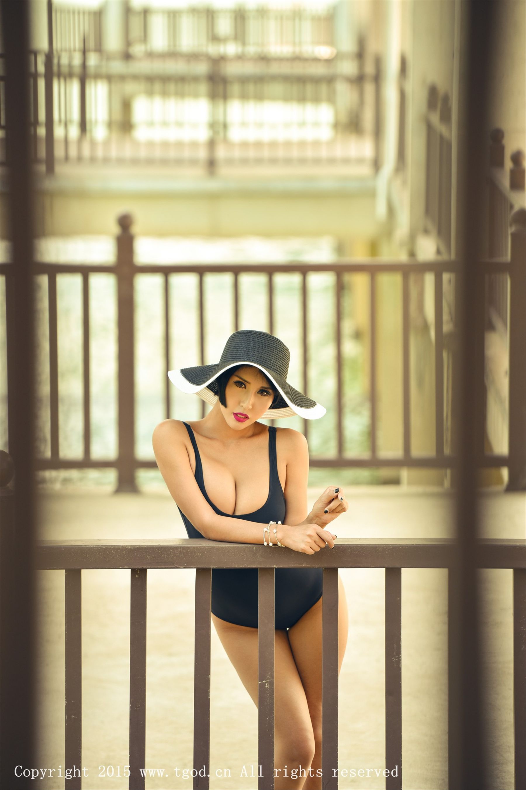 娜依灵儿《云曼旅拍》清新系列  写真集-图11