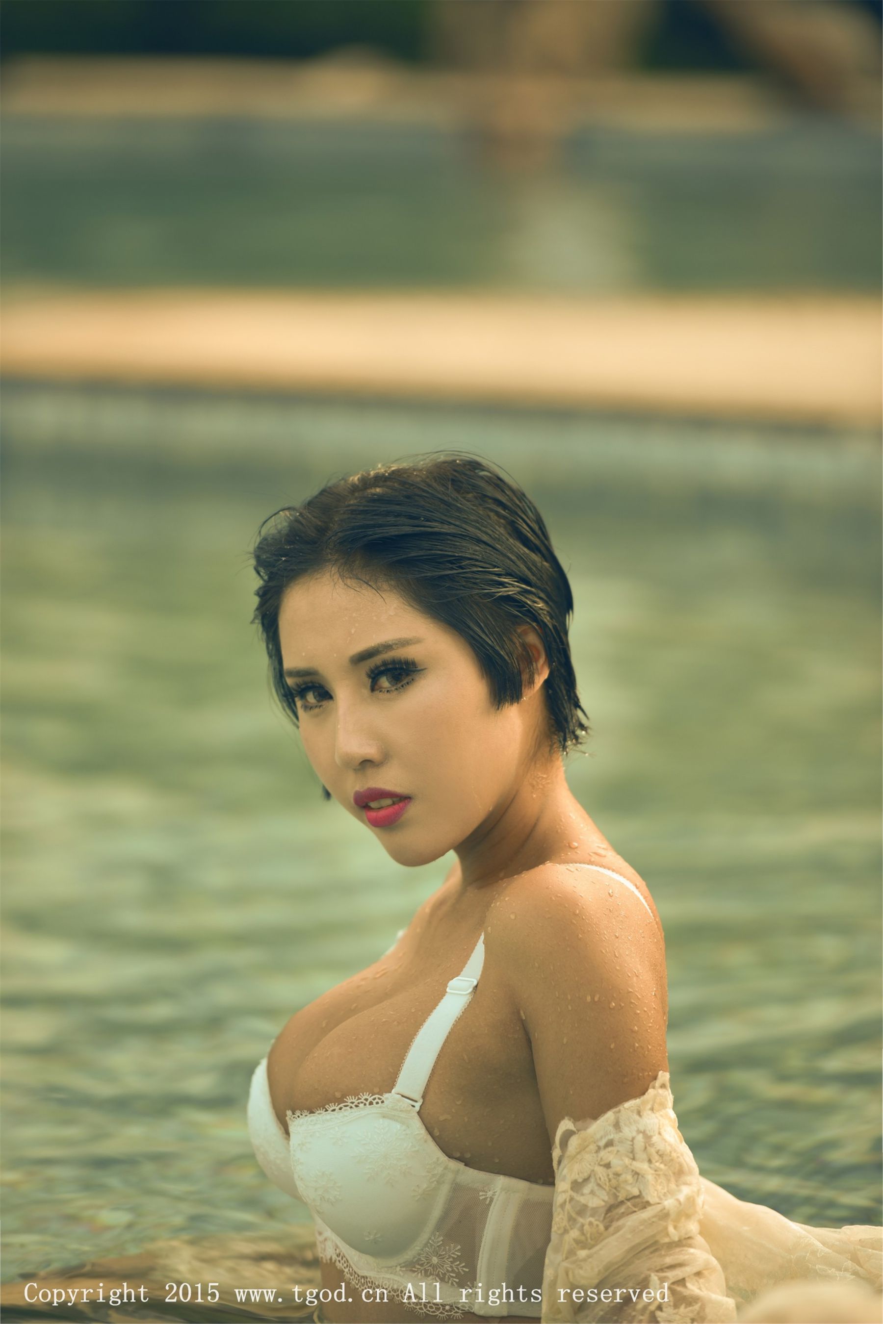 娜依灵儿《云曼旅拍》清新系列  写真集-图37