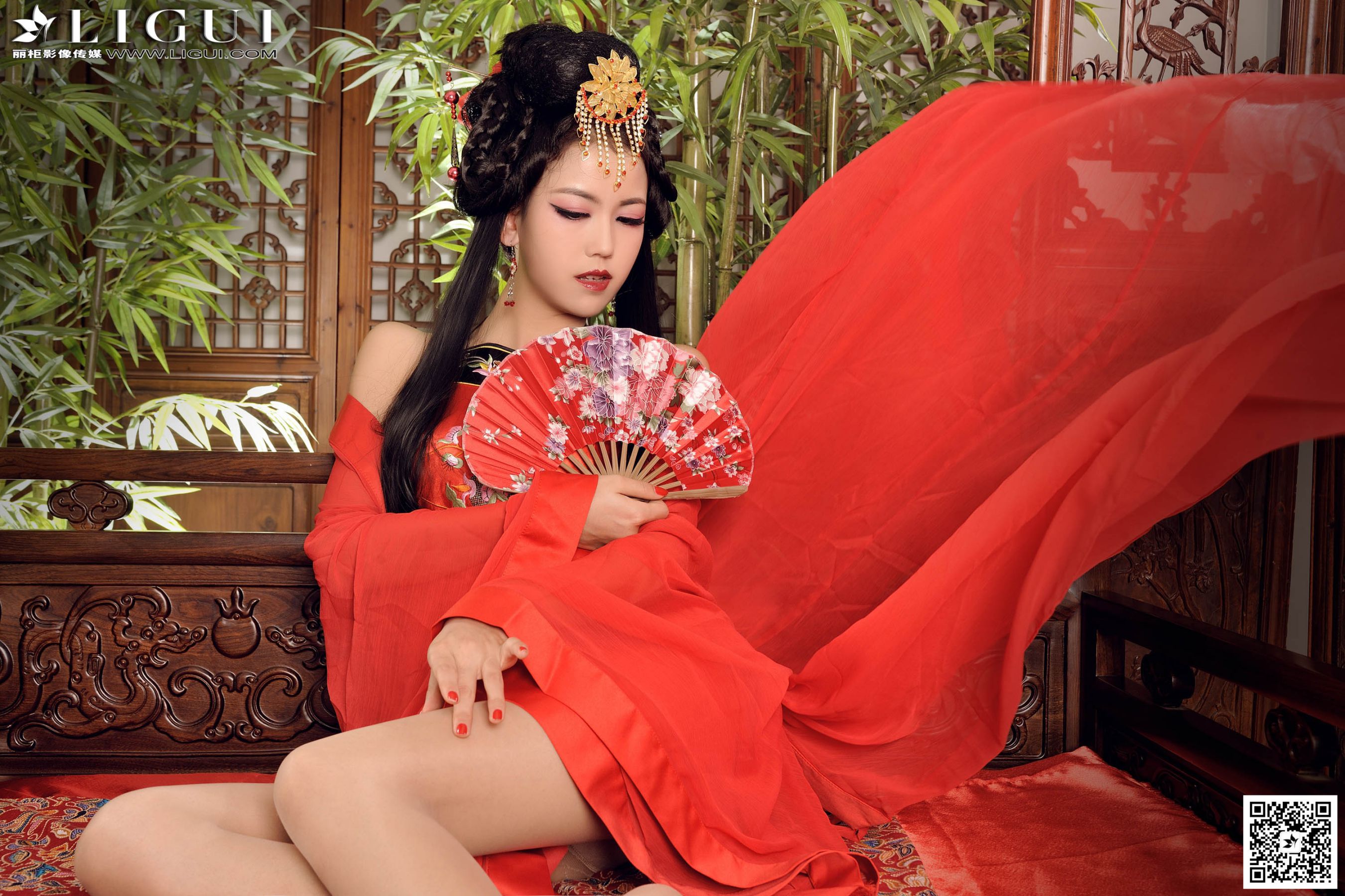Model 可馨《极品古装美女丝足》上下全集  美腿玉足写真图片-图32