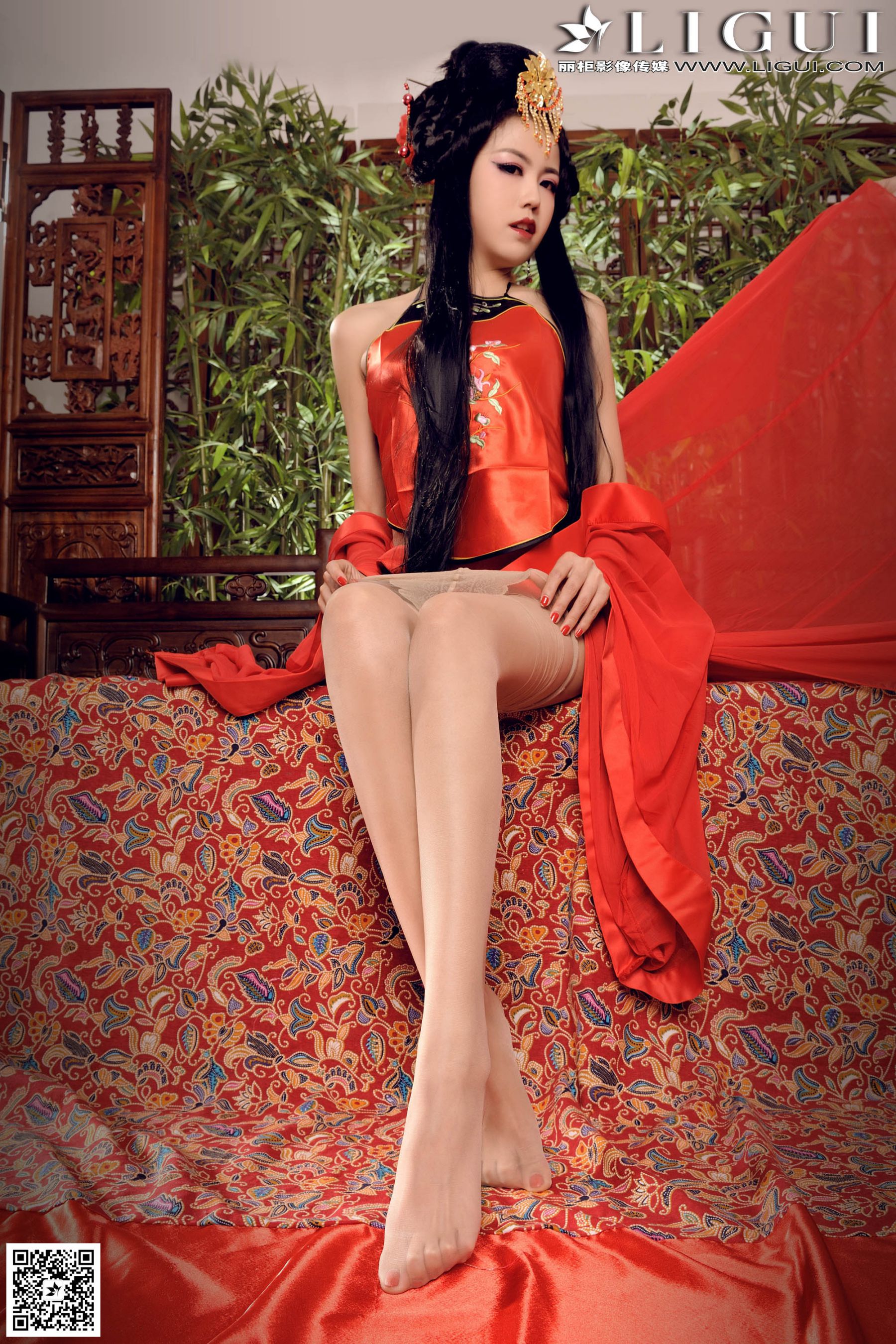 Model 可馨《极品古装美女丝足》上下全集  美腿玉足写真图片-图64
