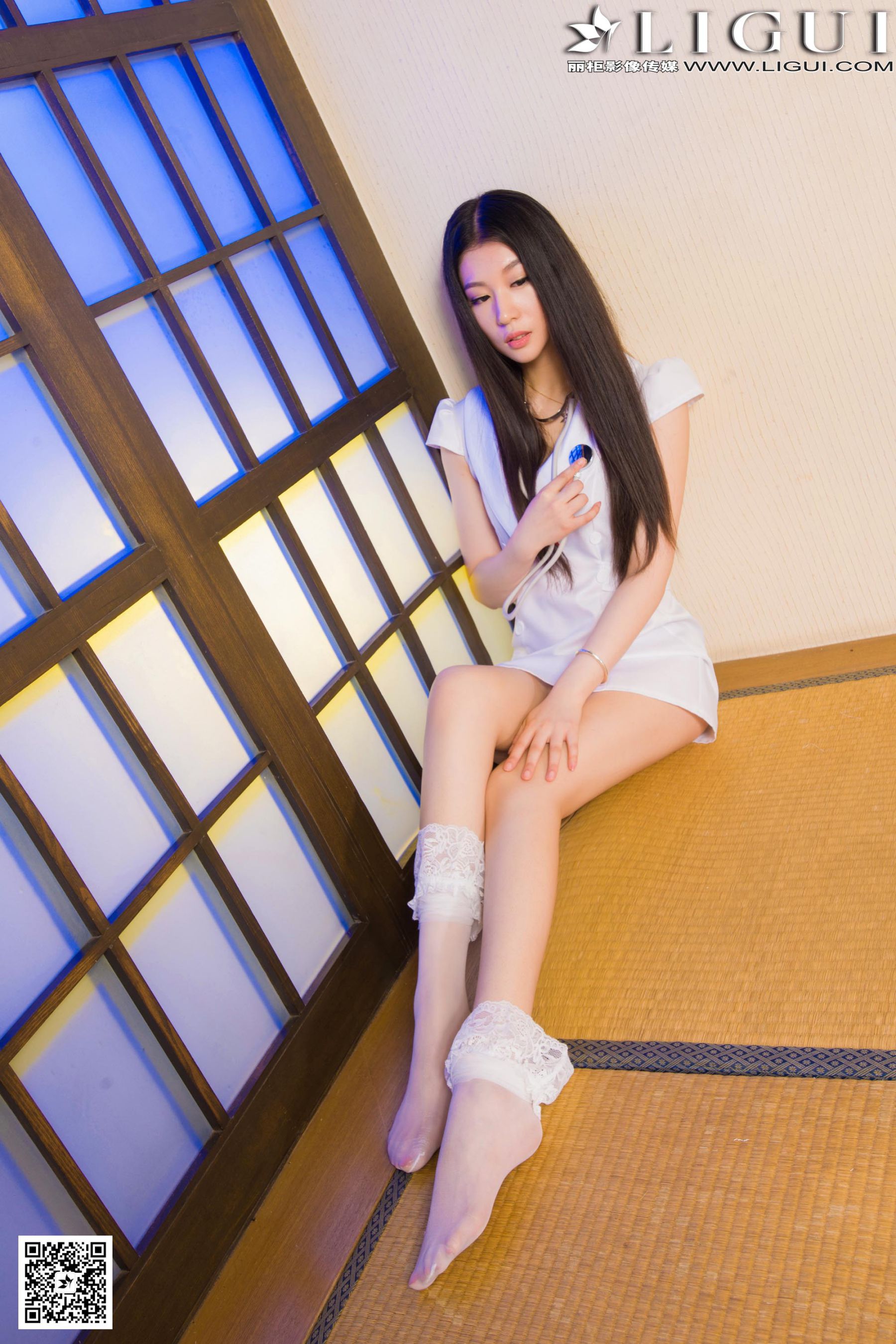 Model 佳怡《白丝红高跟护士丝足》上下全集  美腿玉足写真图片-图41