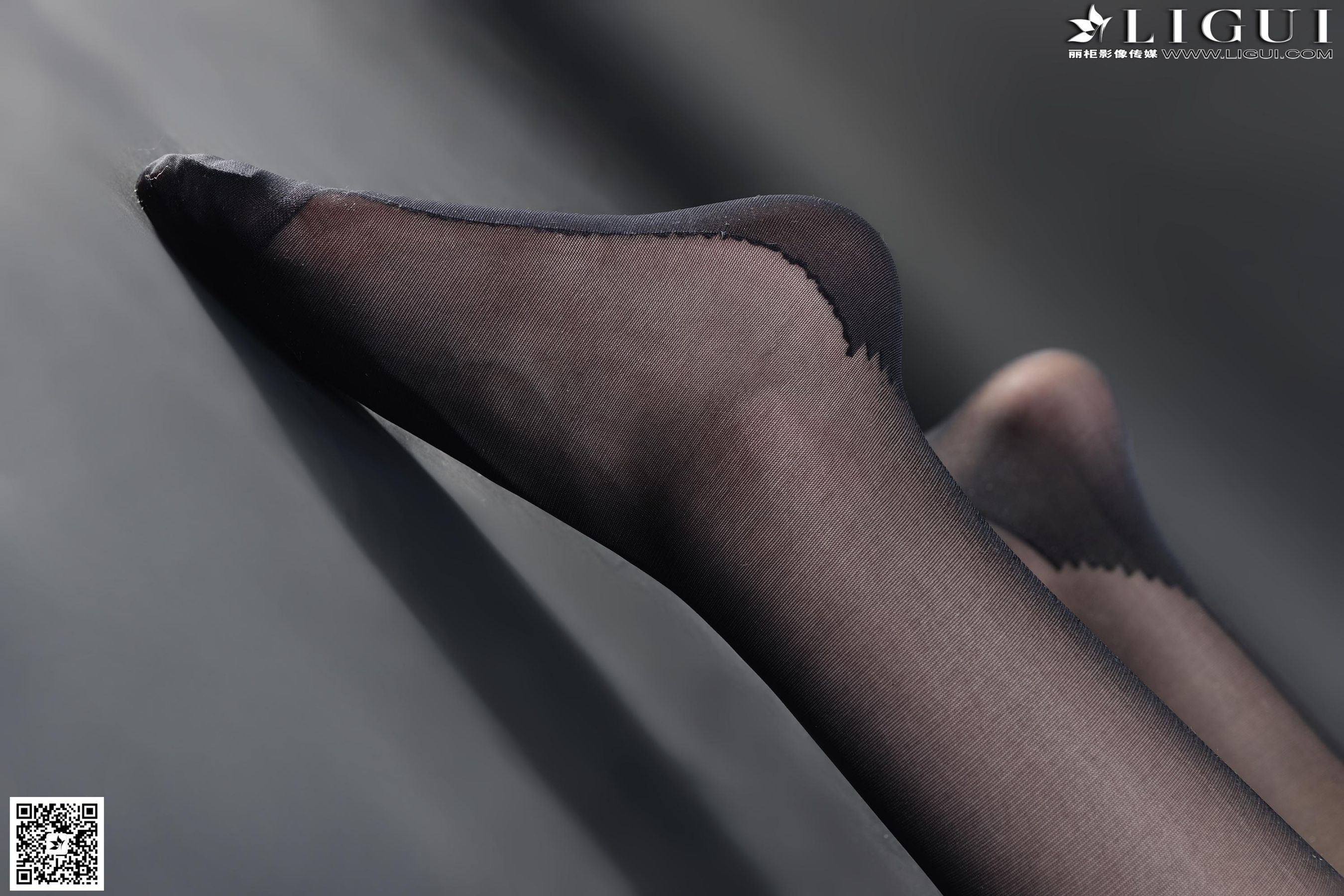 Model 菲菲《高贵黑丝丽人丝足》上中下全集  美腿玉足写真图片-图38
