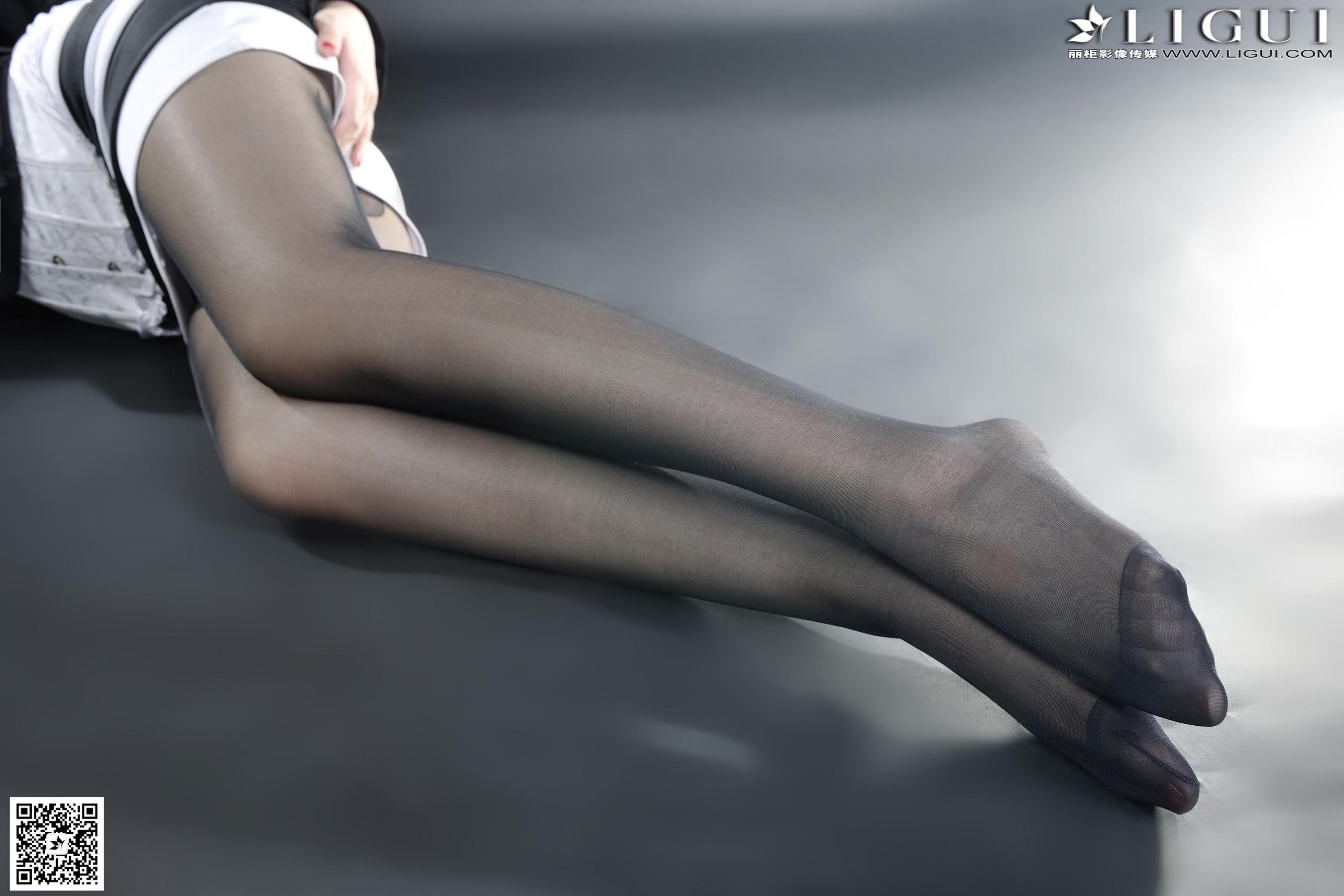 Model 菲菲《高贵黑丝丽人丝足》上中下全集  美腿玉足写真图片-图47