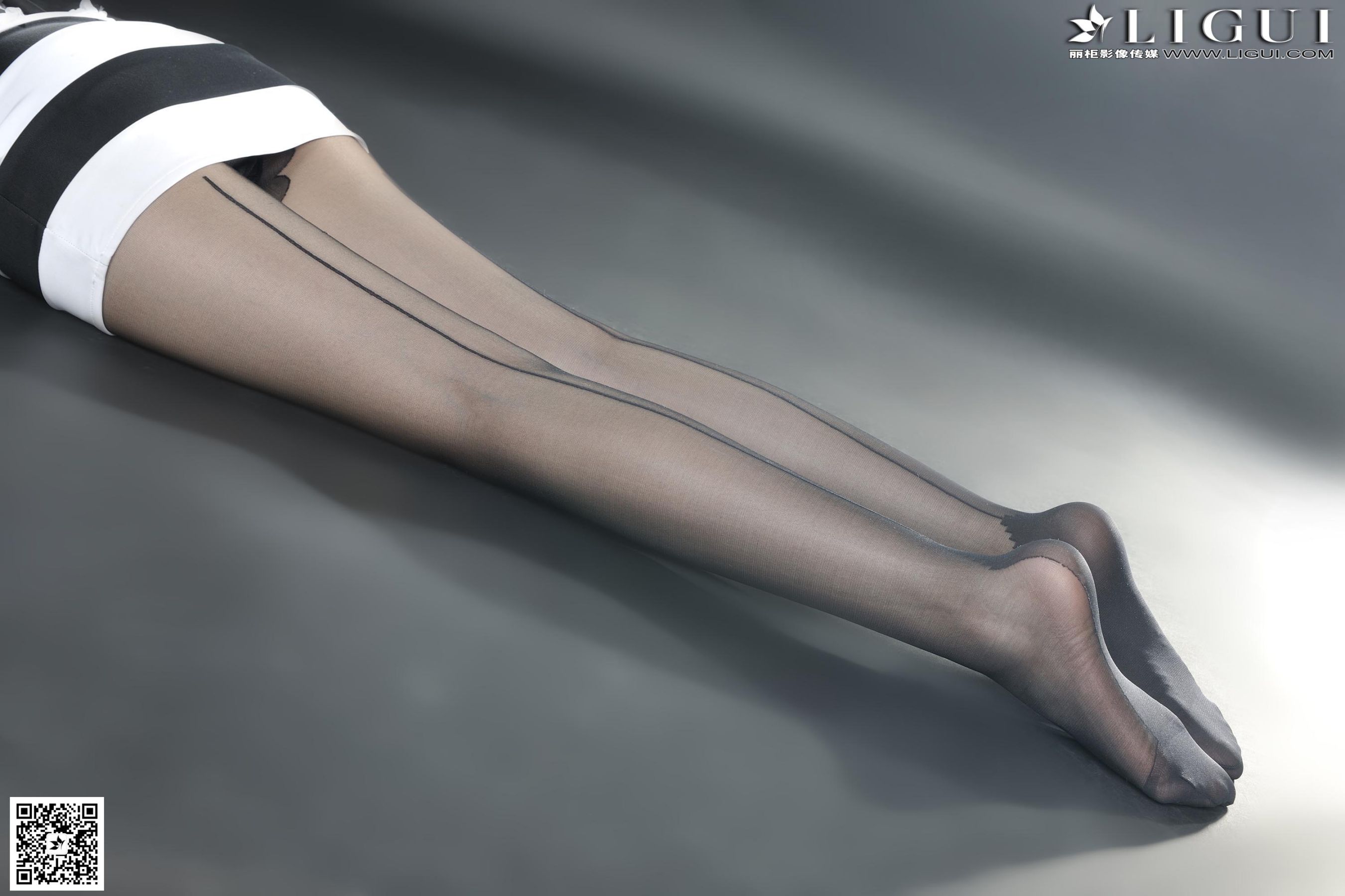Model 菲菲《高贵黑丝丽人丝足》上中下全集  美腿玉足写真图片-图55