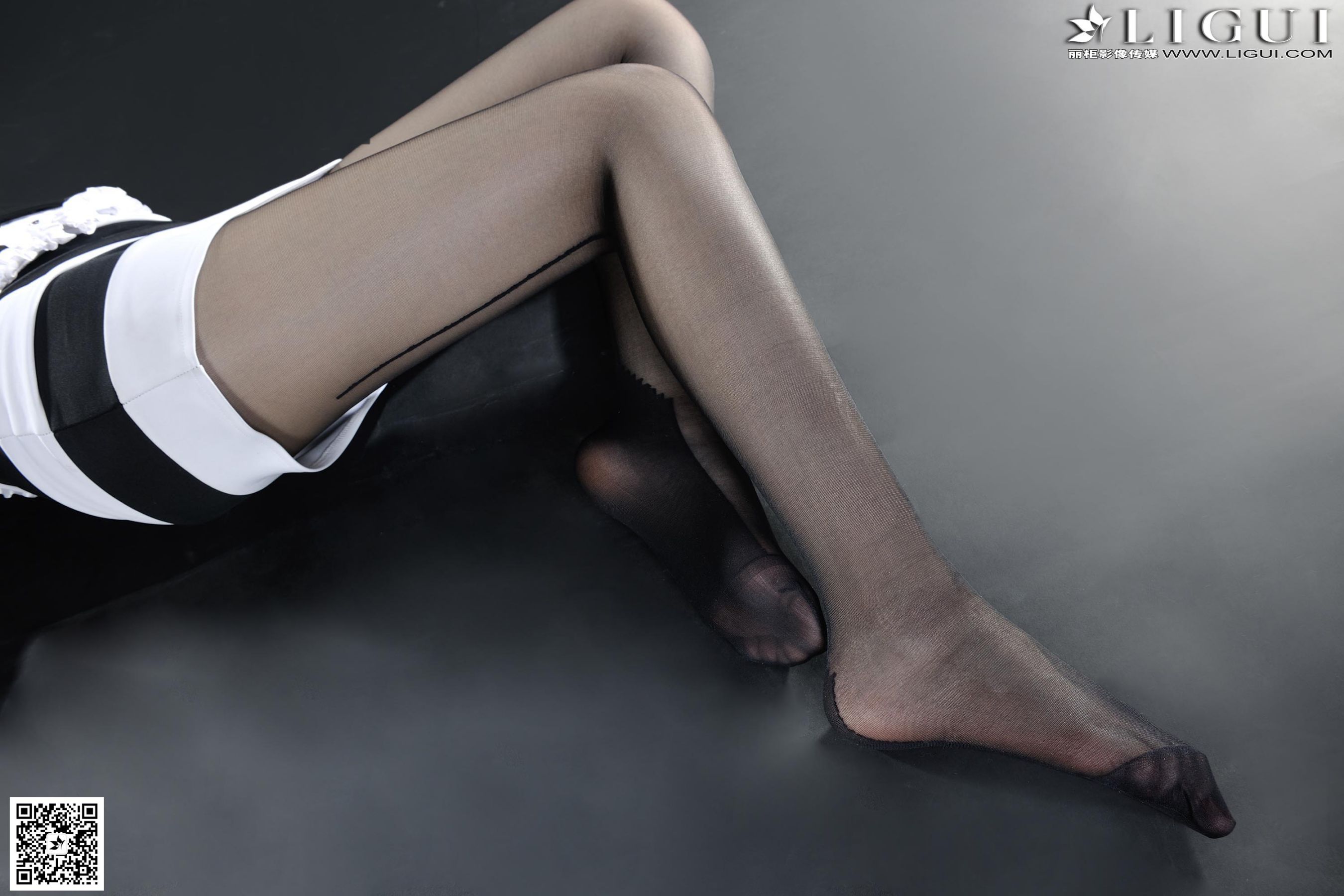Model 菲菲《高贵黑丝丽人丝足》上中下全集  美腿玉足写真图片-图68