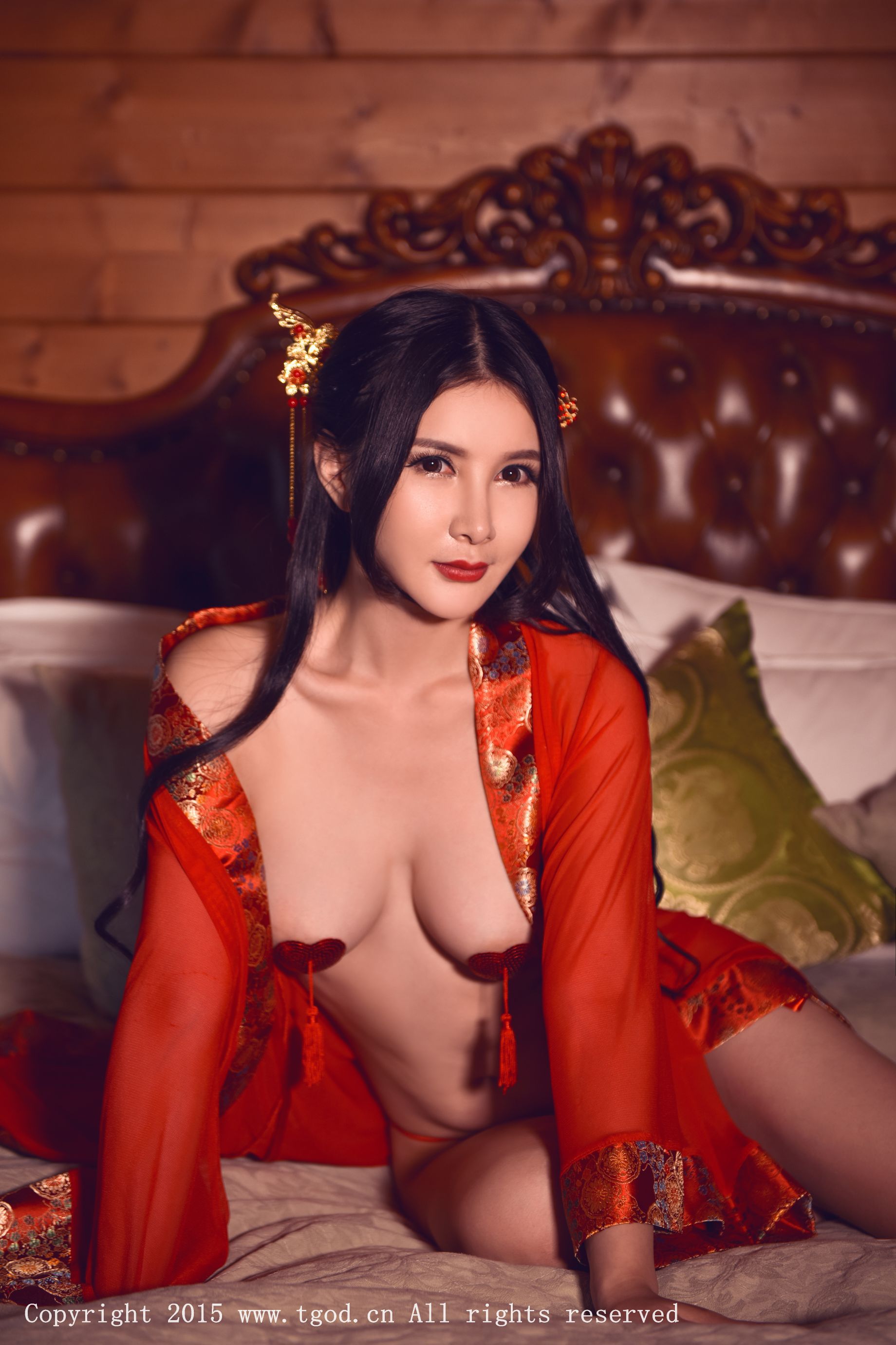 顾欣怡《云曼旅拍》性感黑丝、蕾丝美胸  写真集-图24