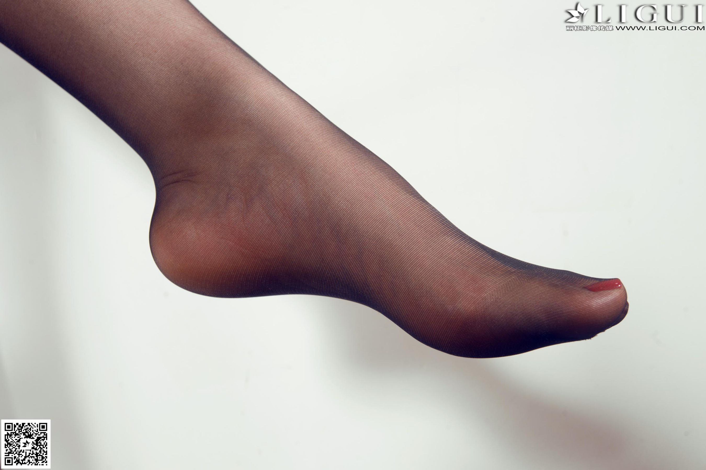 Model AMY《灰丝美女老师》  美腿玉足写真图片-图52