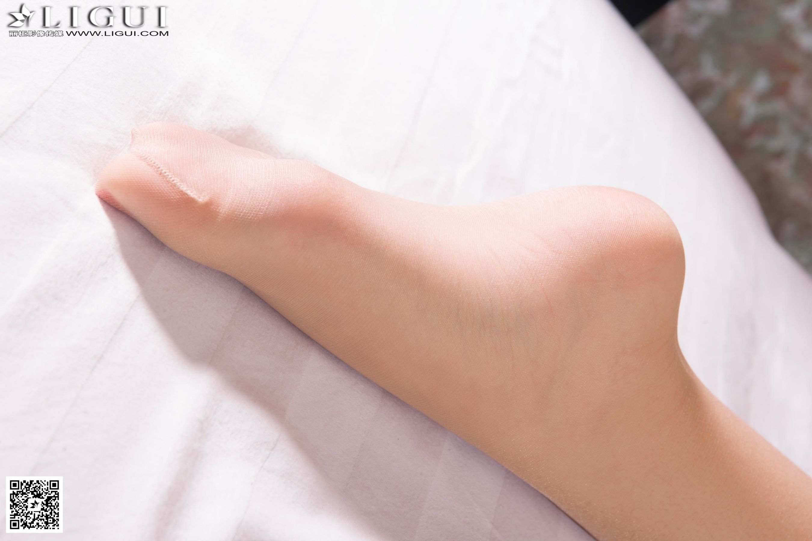 Model 小可《蕾丝睡衣美人》上下全集  美腿玉足写真图片-图29