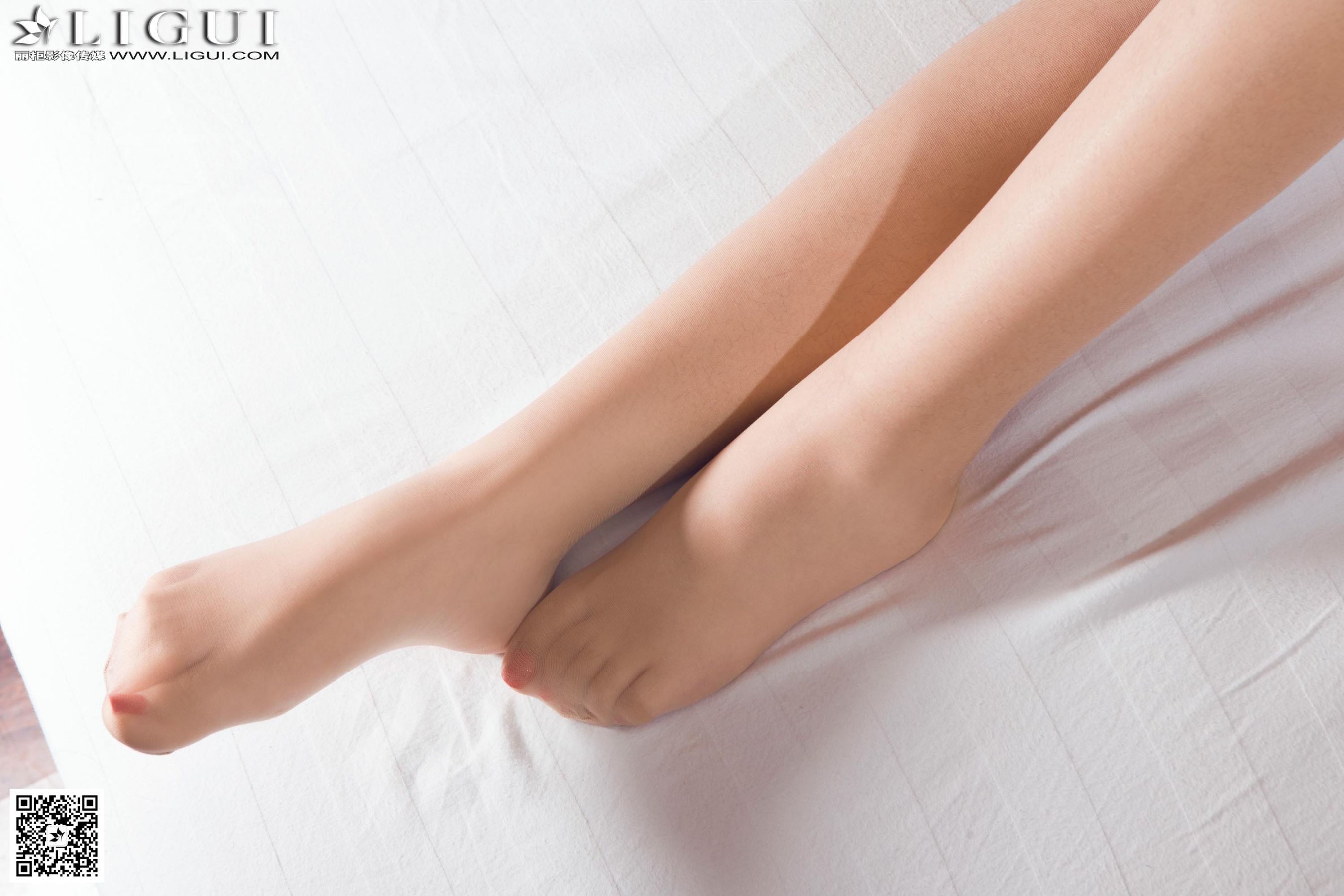 Model 小可《蕾丝睡衣美人》上下全集  美腿玉足写真图片-图41
