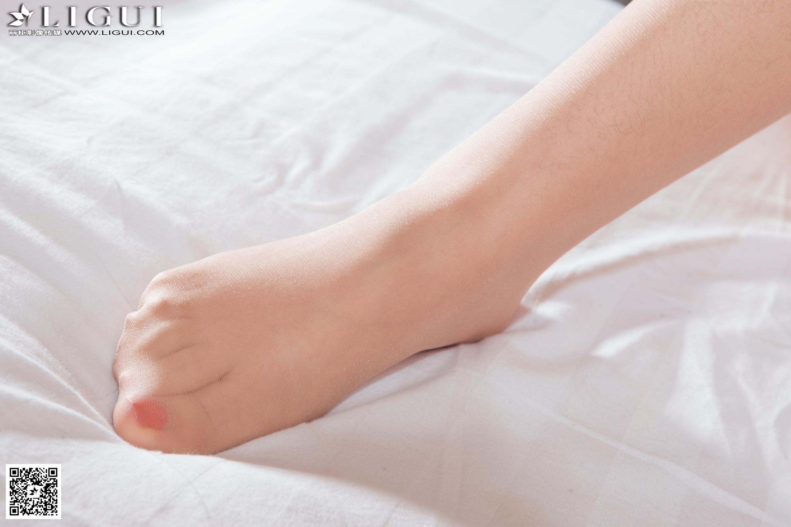 Model 小可《蕾丝睡衣美人》上下全集  美腿玉足写真图片-图56