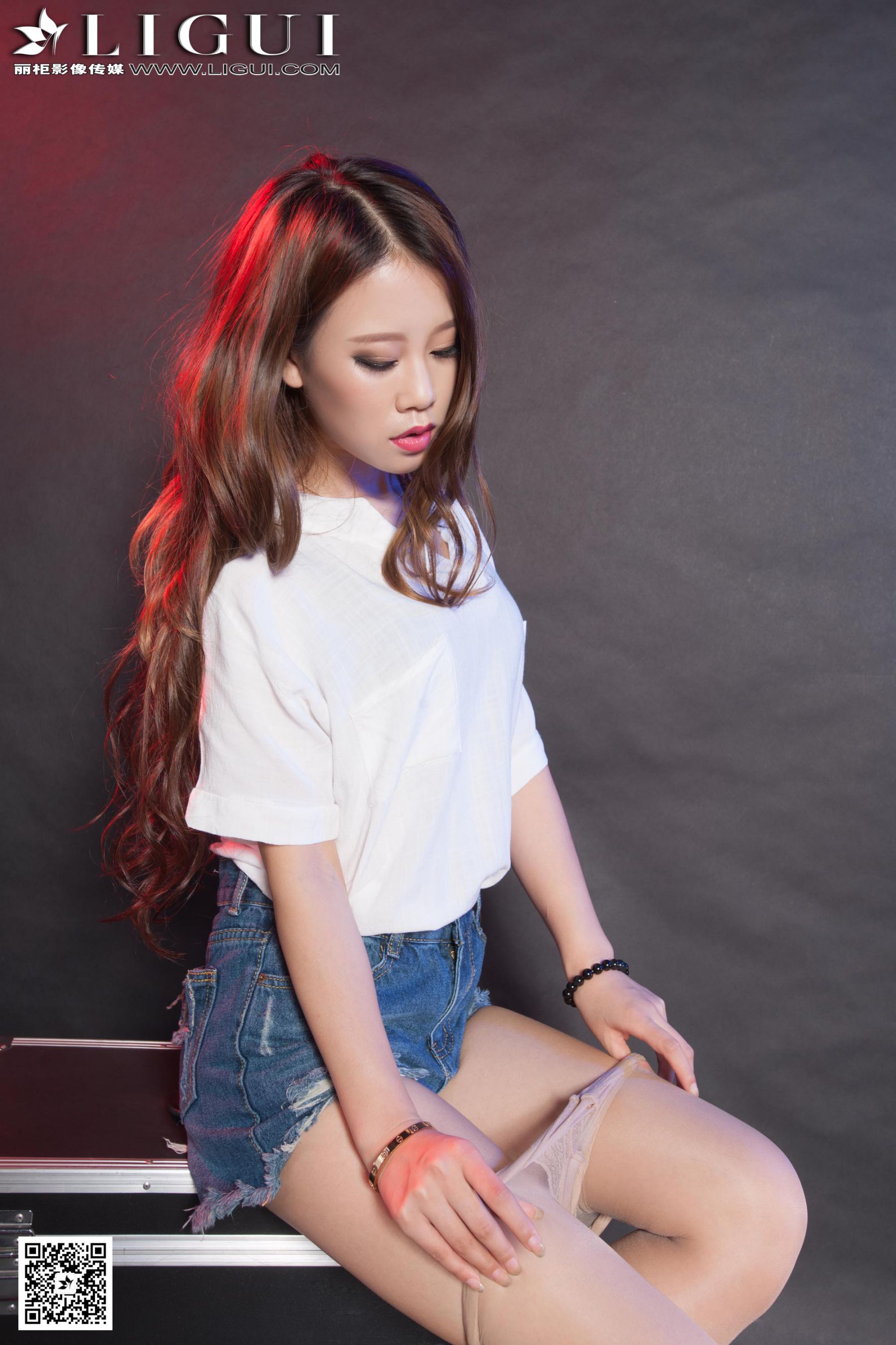 Model 语寒《牛仔热裤高跟》  美腿玉足写真图片-图26