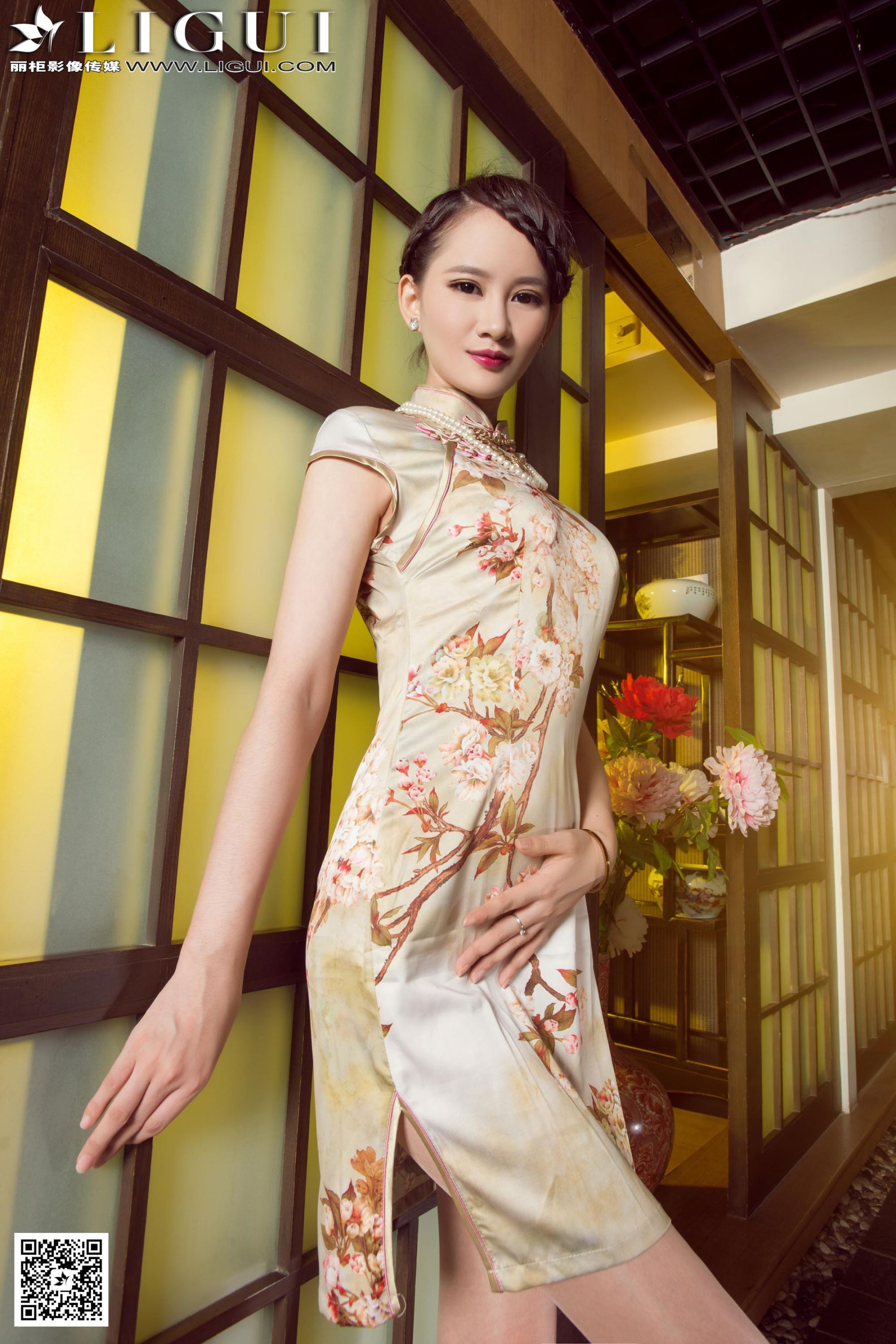 Model AMY《高贵旗袍美人》  美腿玉足写真图片-图1