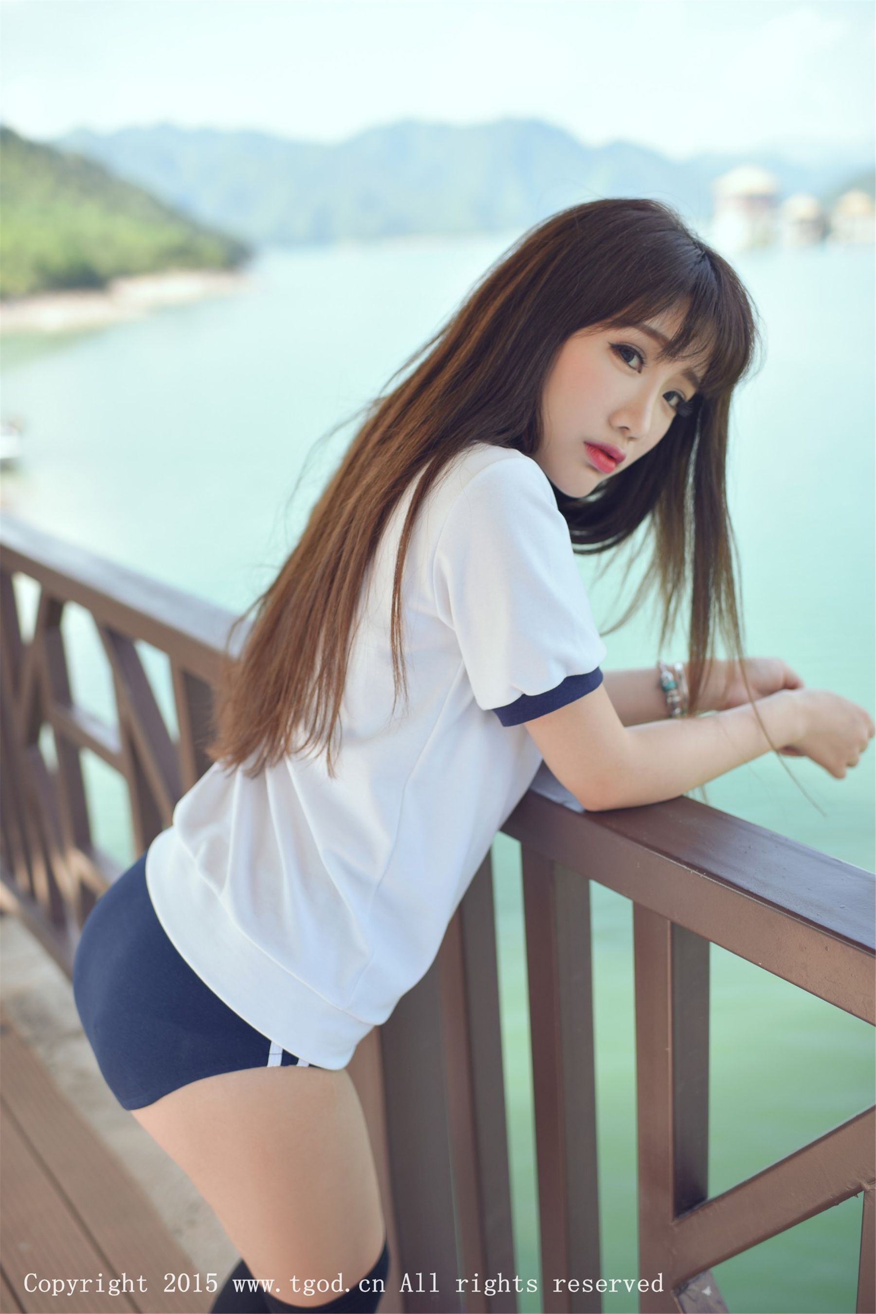 Akiki朱若慕《云曼旅拍》体操服、死库水系列  写真集-图8