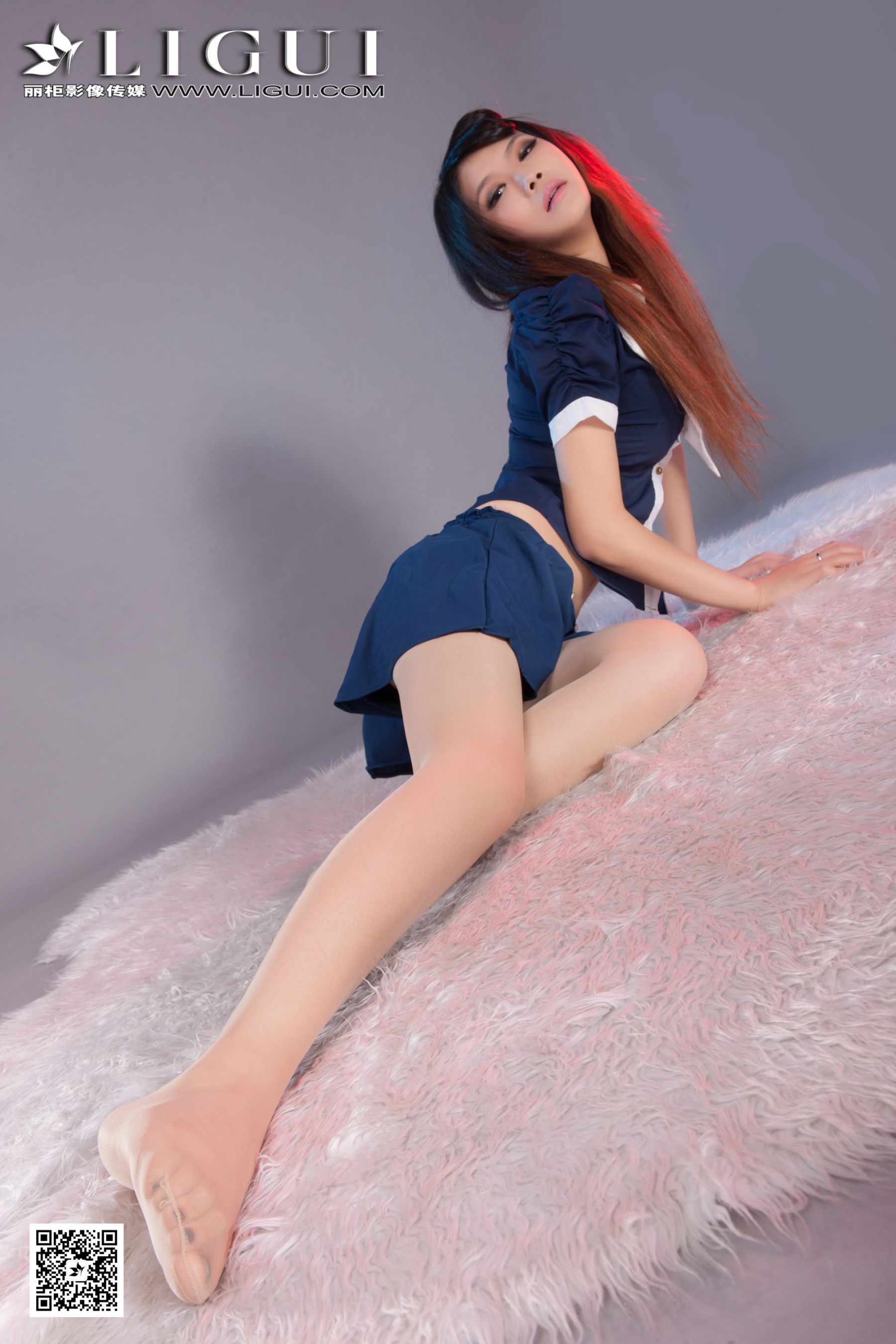 Model 怡萱《迷你裙丝足高跟》上下全集 美腿玉足写真图片-图39