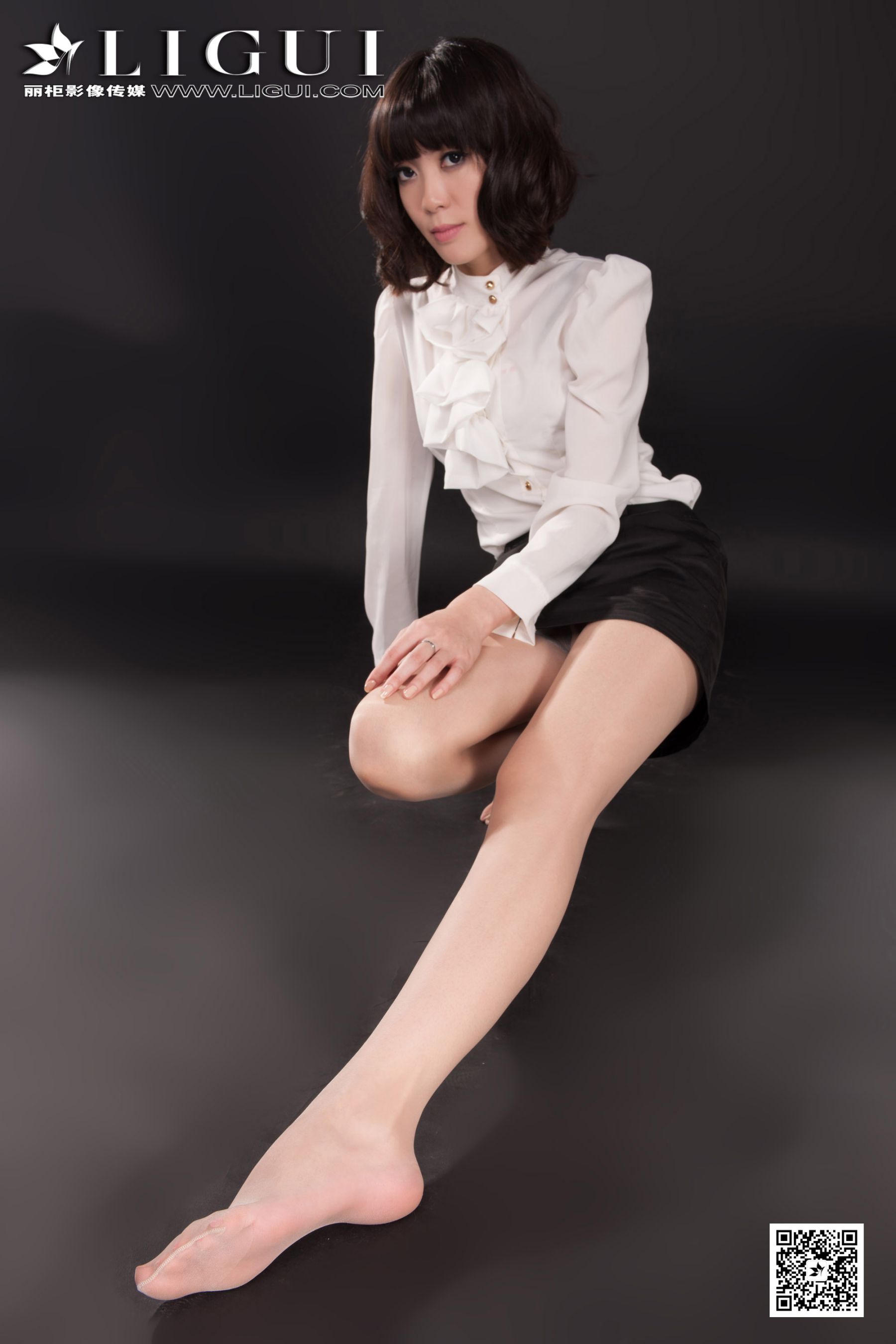 Model 乐乐《职业装丝足高跟》上下全集 美腿玉足写真图片-图57