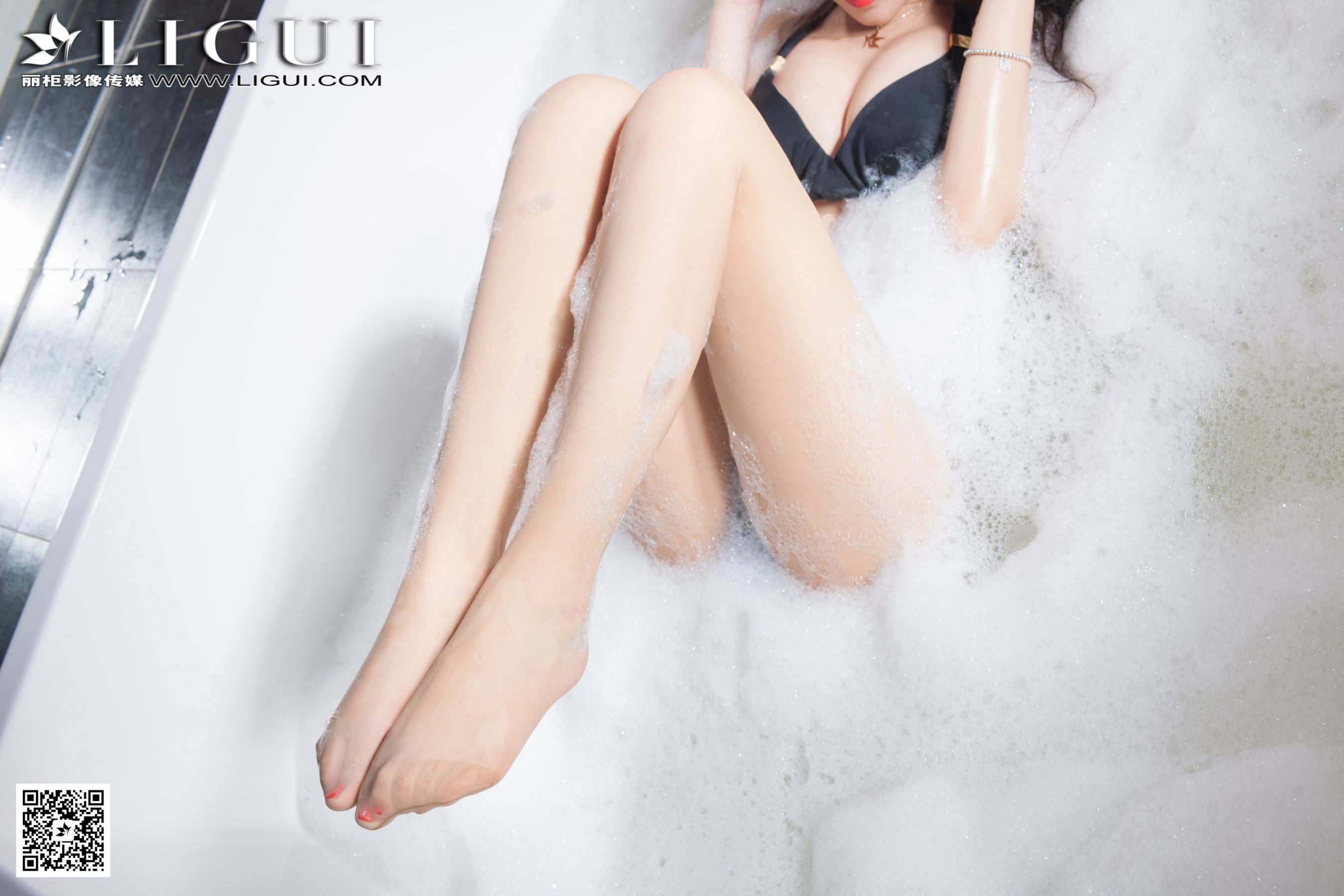 Model 语寒《浴缸丝足湿身秀》上下全集  美腿玉足写真图片-图36