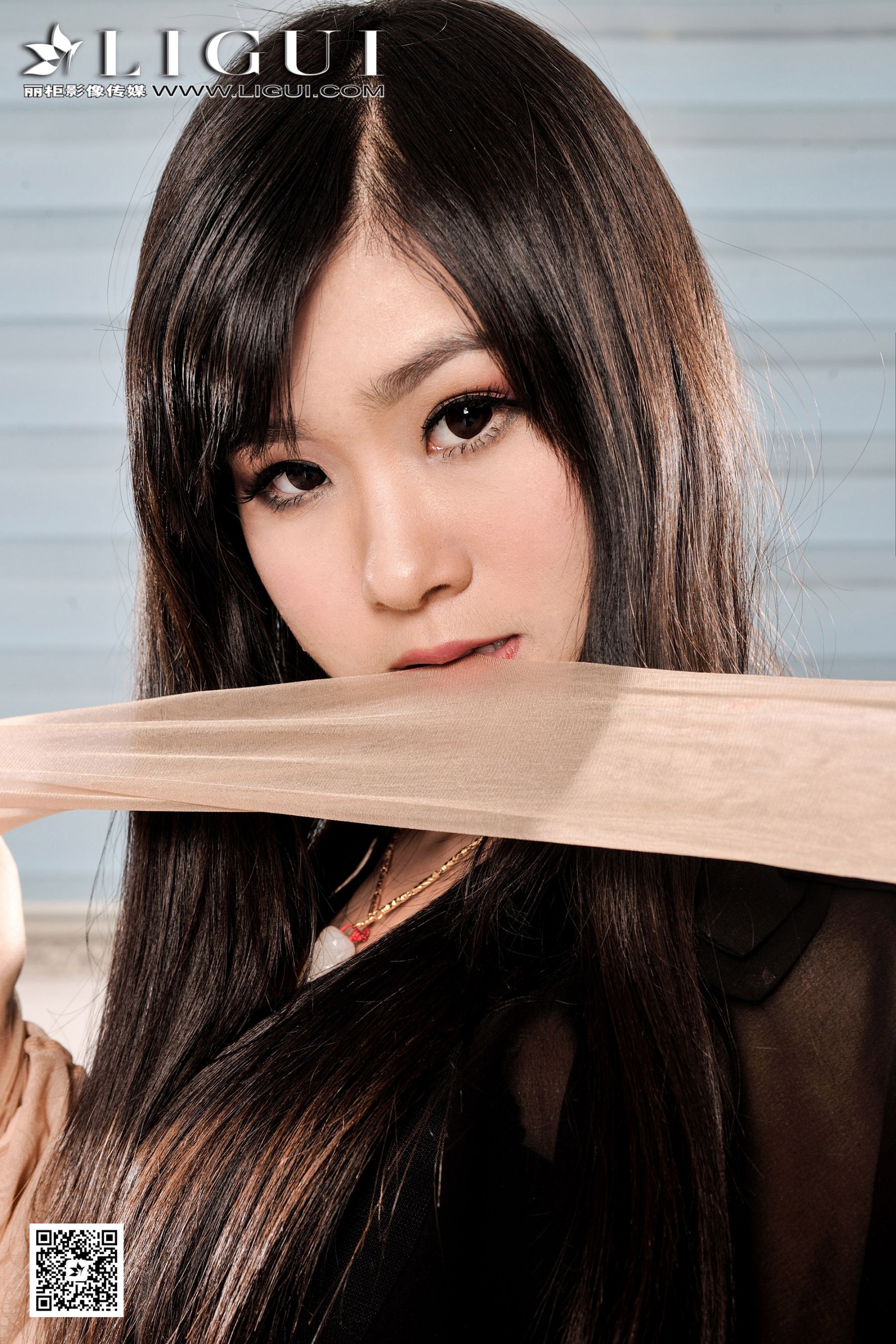 Model 凌凌《肉丝袜丝足诱惑》上下全集  美腿玉足写真图片-图23