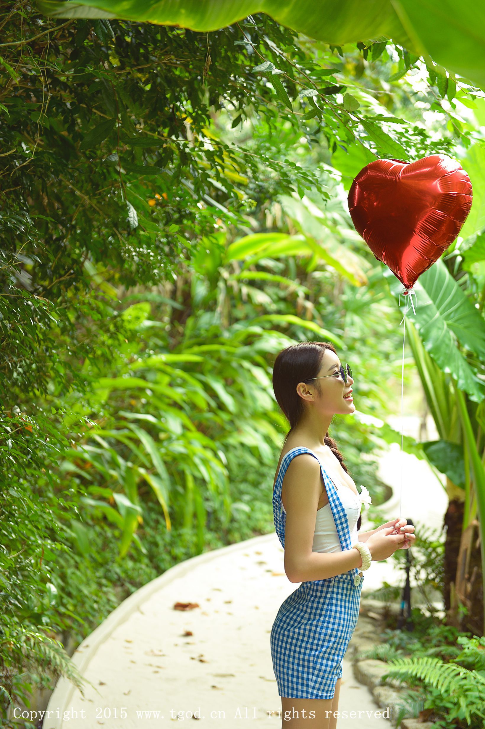 徐妍馨Mandy《普吉岛旅拍》极品吊带短裤女神  写真集-图22