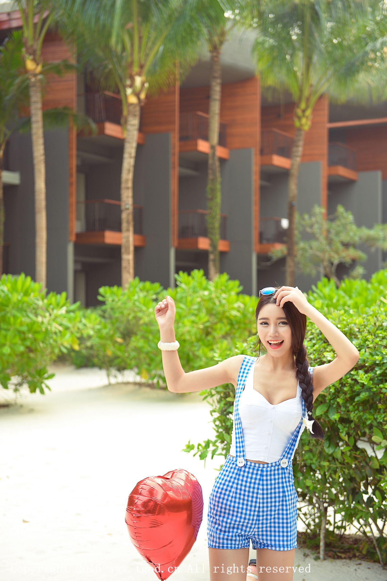 徐妍馨Mandy《普吉岛旅拍》极品吊带短裤女神  写真集-图45