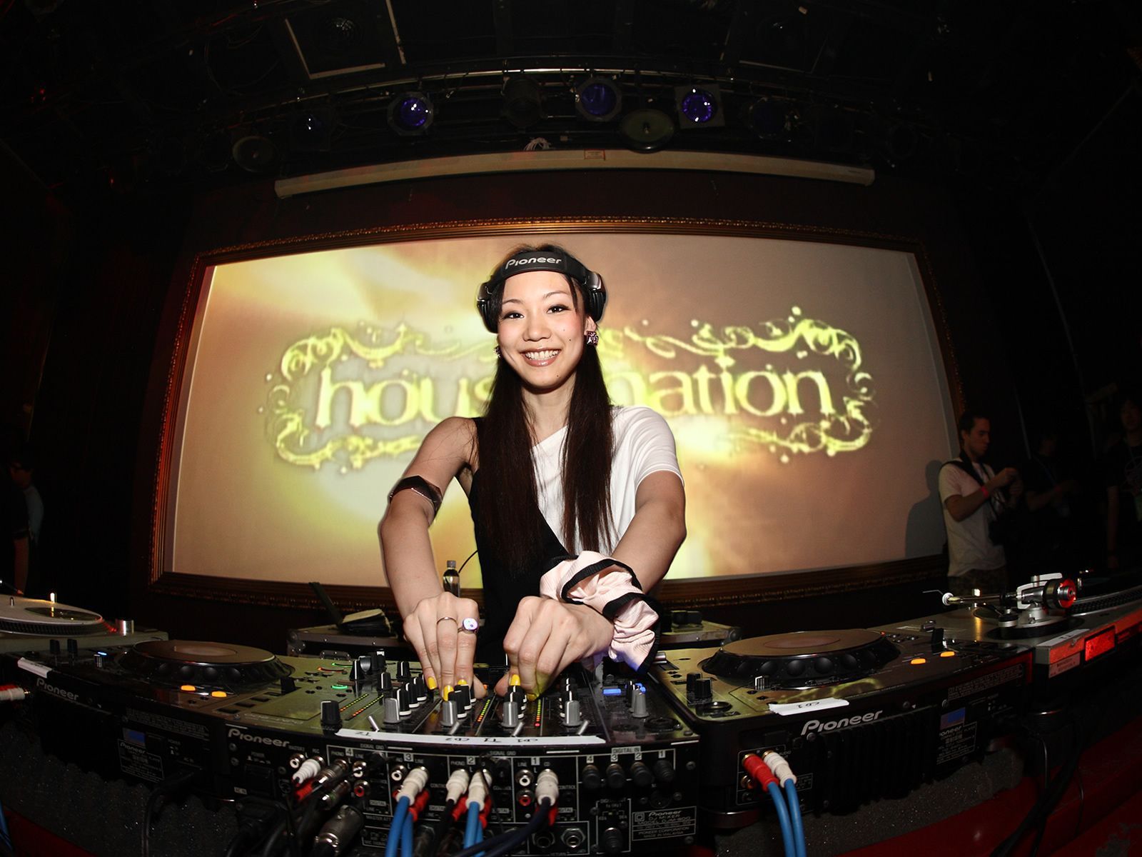 長谷川潤+鈴木亜美《IN HOUSE NATION》-图0