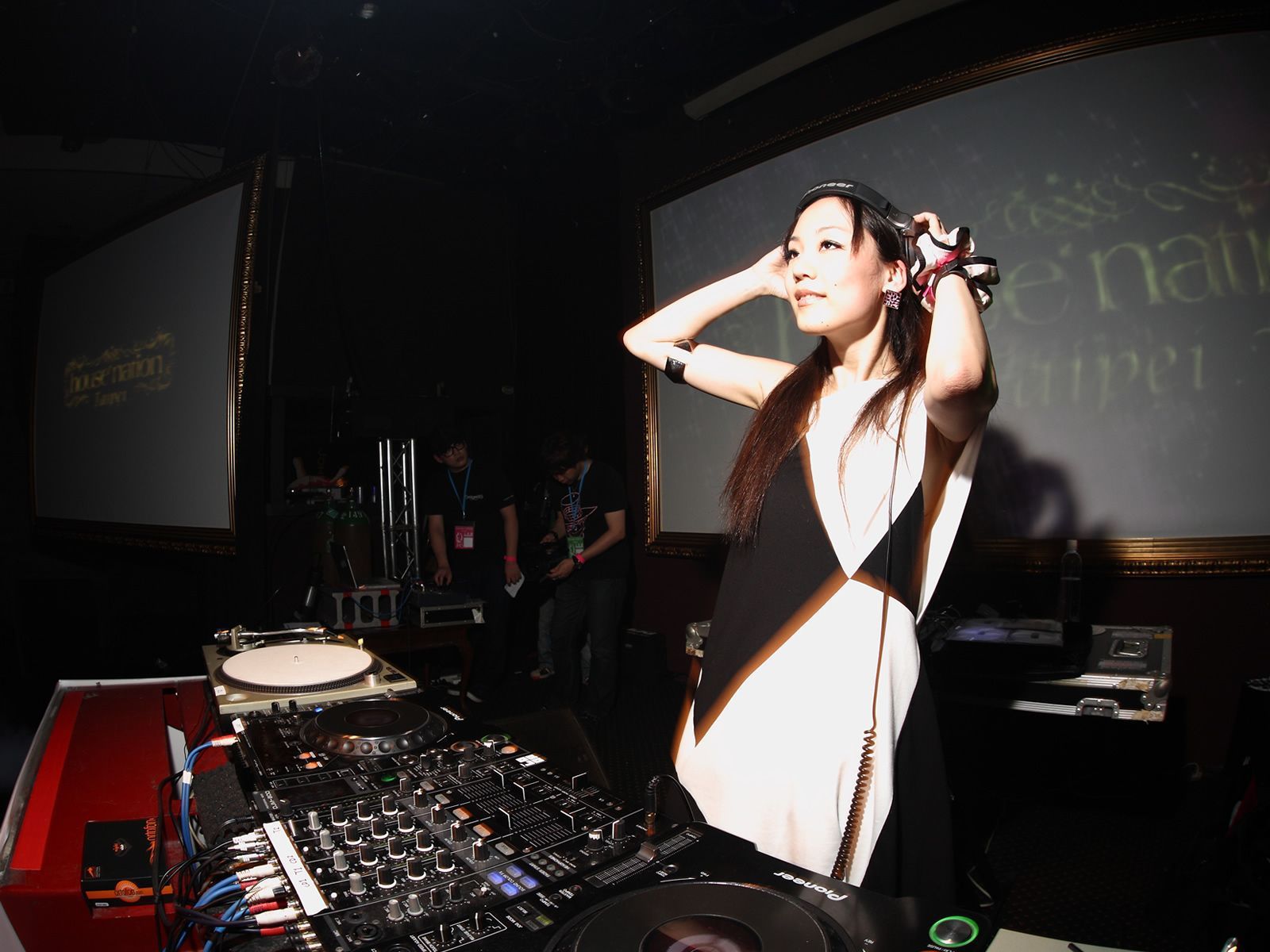 長谷川潤+鈴木亜美《IN HOUSE NATION》-图59