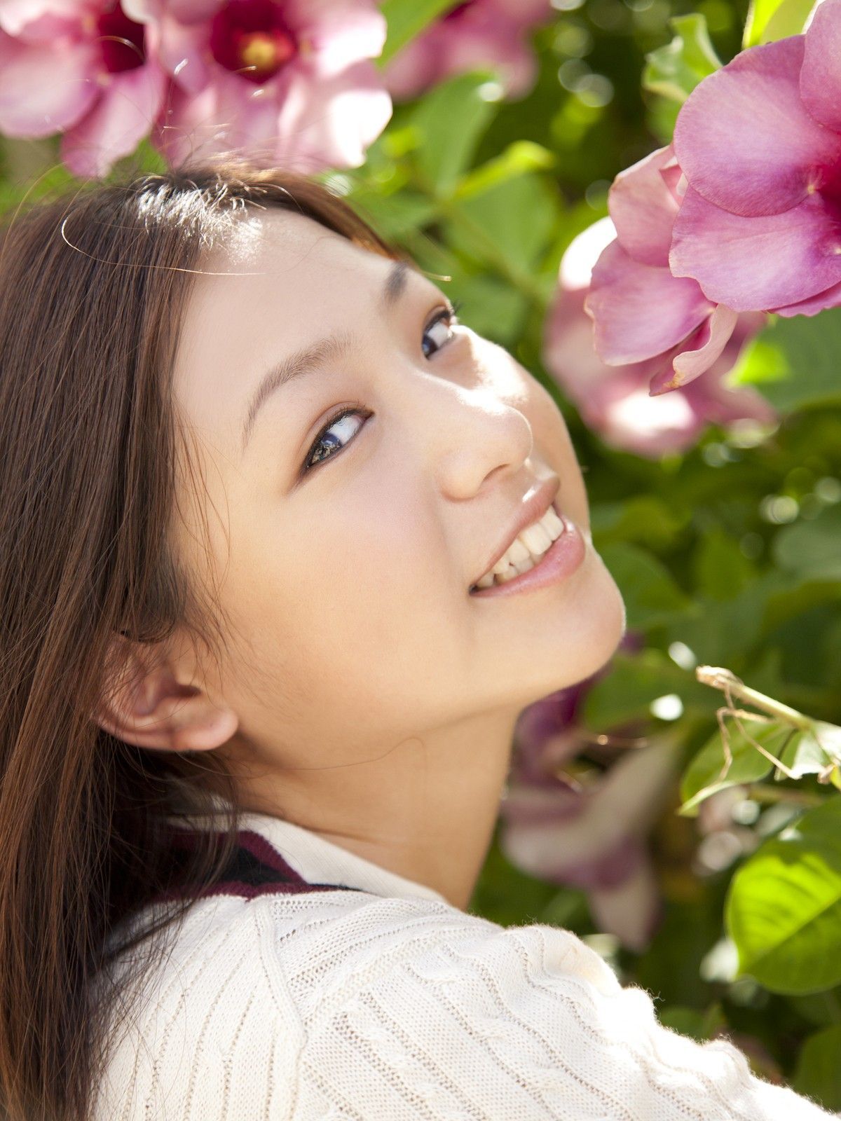 佐山彩香《DYNAMITE GIRL》  Strictly Girls-图0