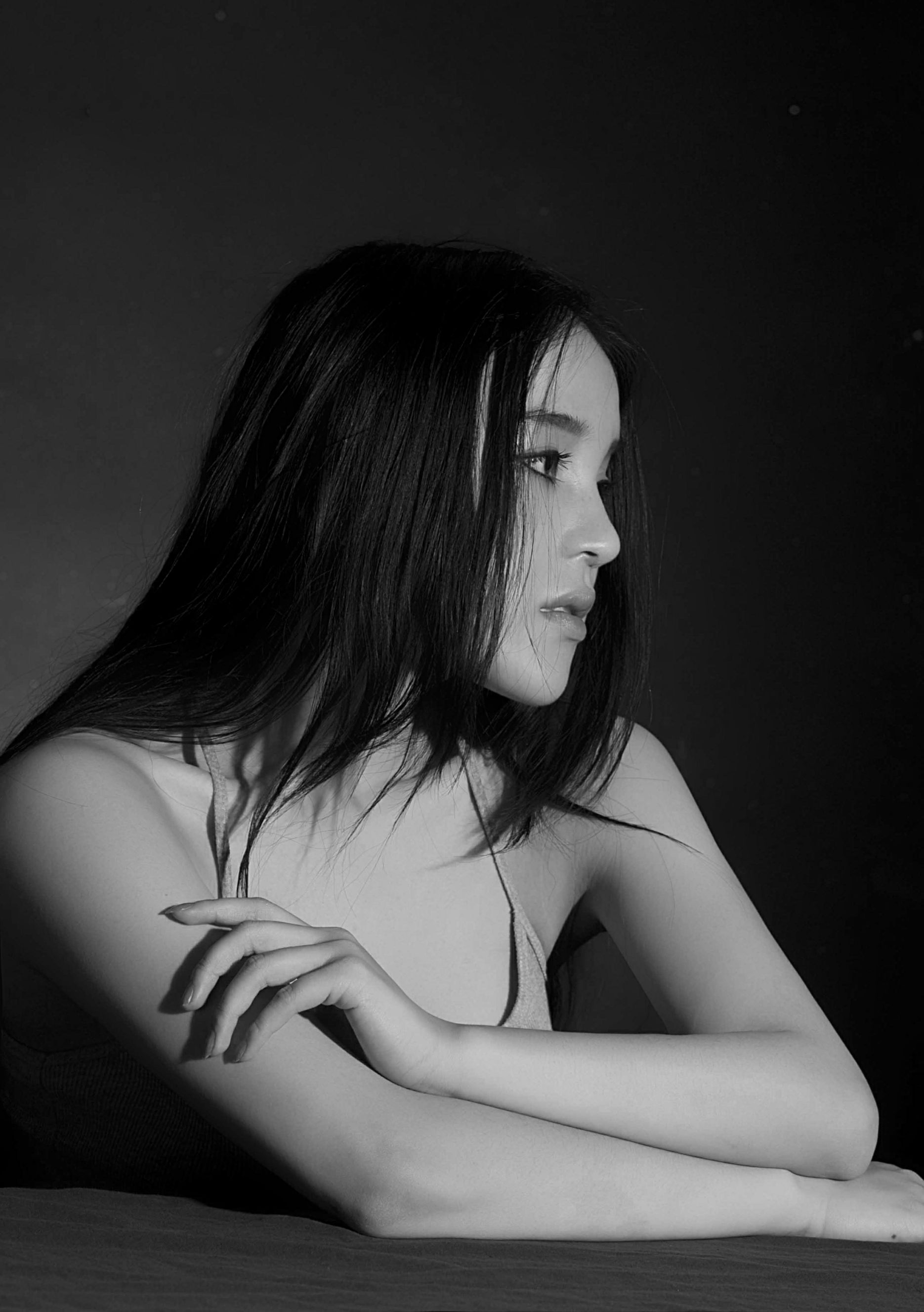 混血美女模特石一伊 棚拍图片-图12