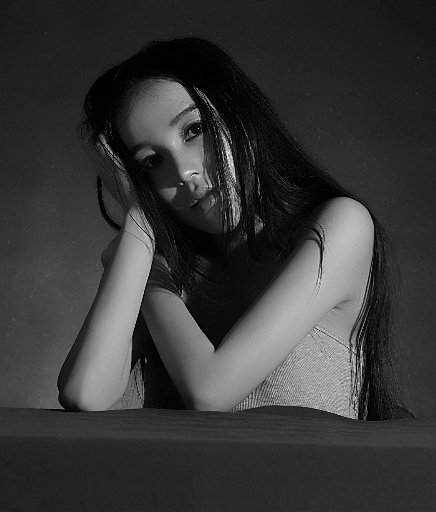 混血美女模特石一伊 棚拍图片-图13