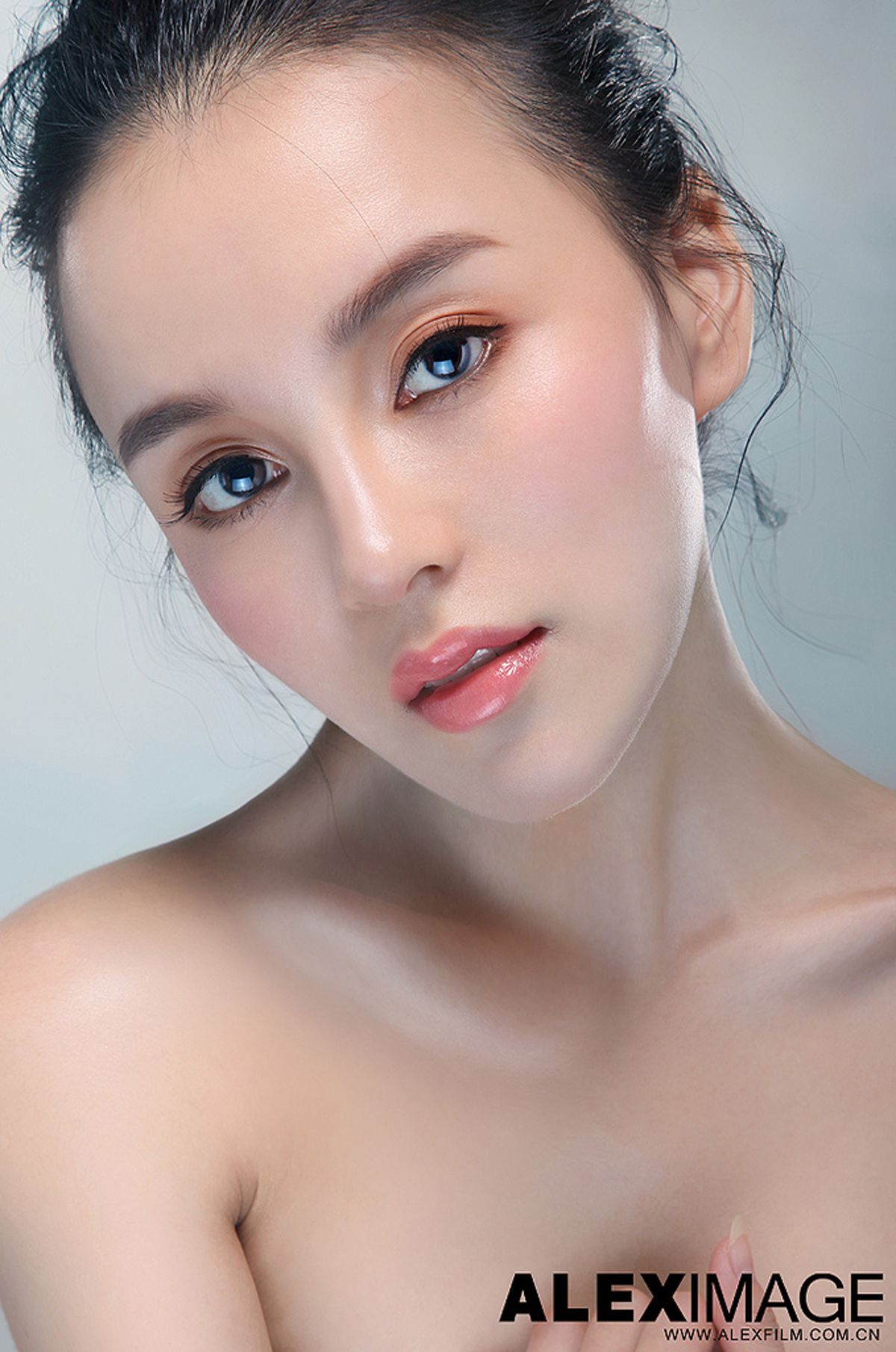 混血美女模特石一伊 棚拍图片-图34