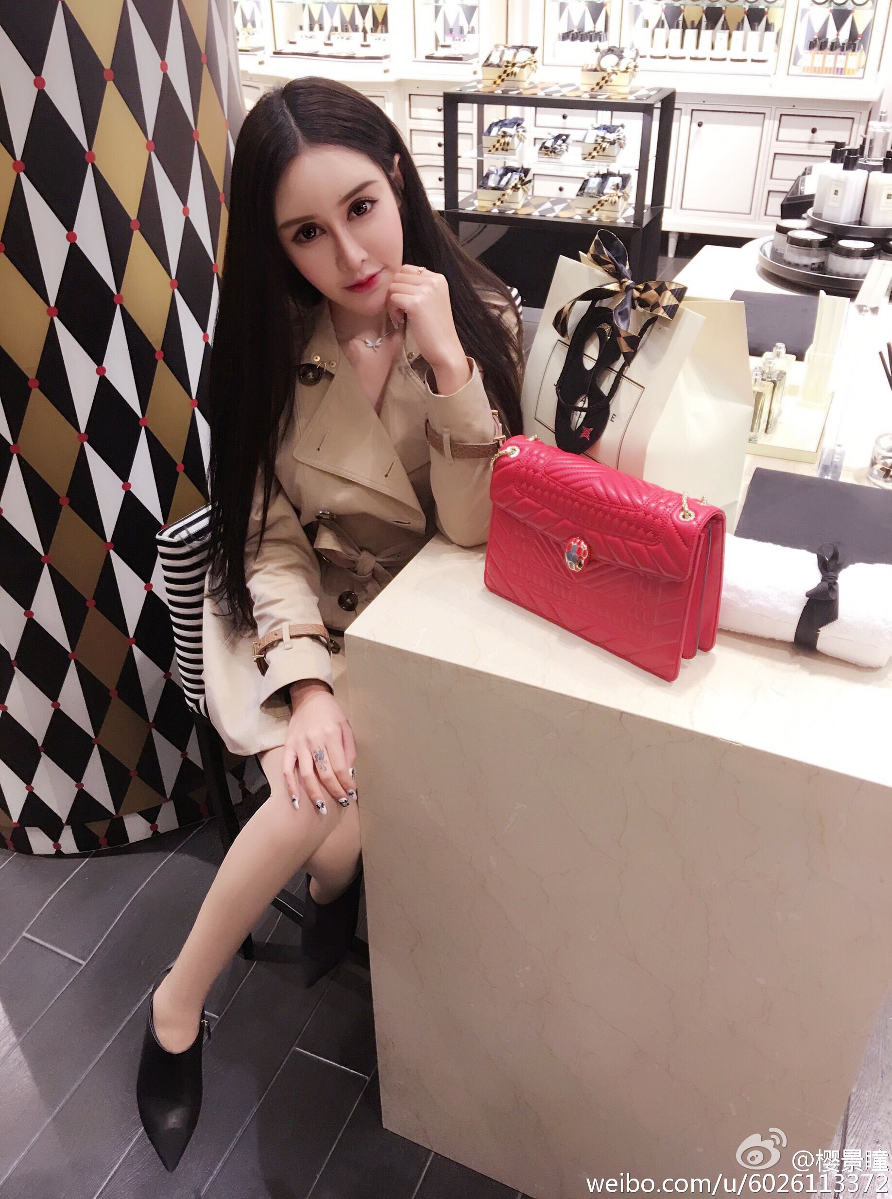 欣杨Kitty - 2017年微博私密美图合辑-图1