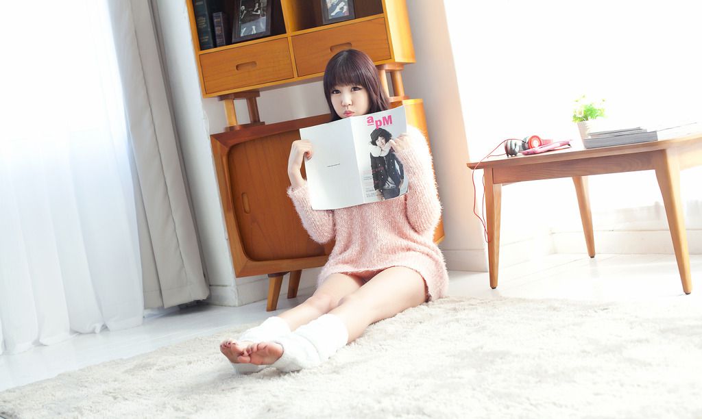 韩国妹子洪智妍 Hong Ji Yeon 家居-图0