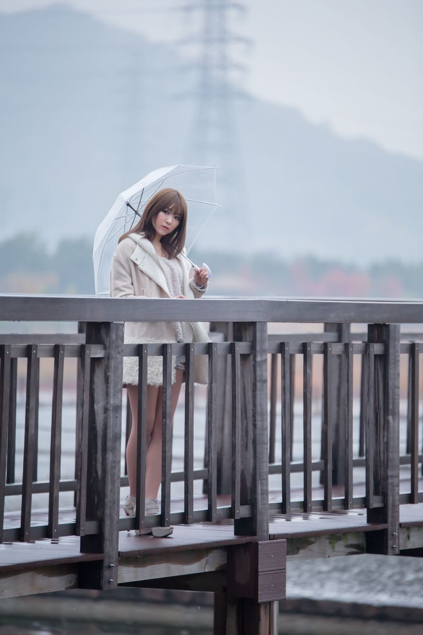 极品韩国美女李恩慧《下雨天街拍》-图16