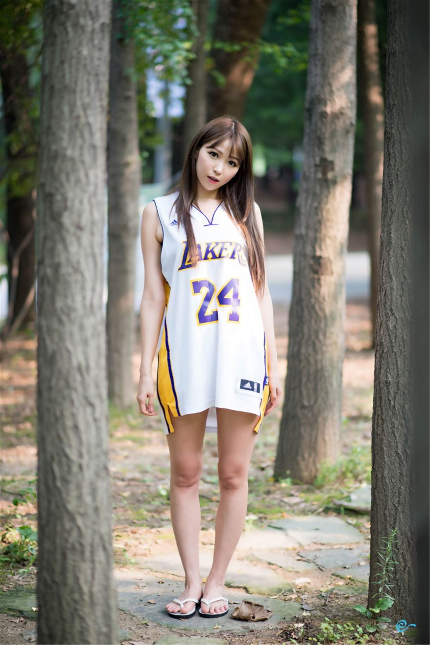甜妹子李恩慧《篮球衣》外拍-图1