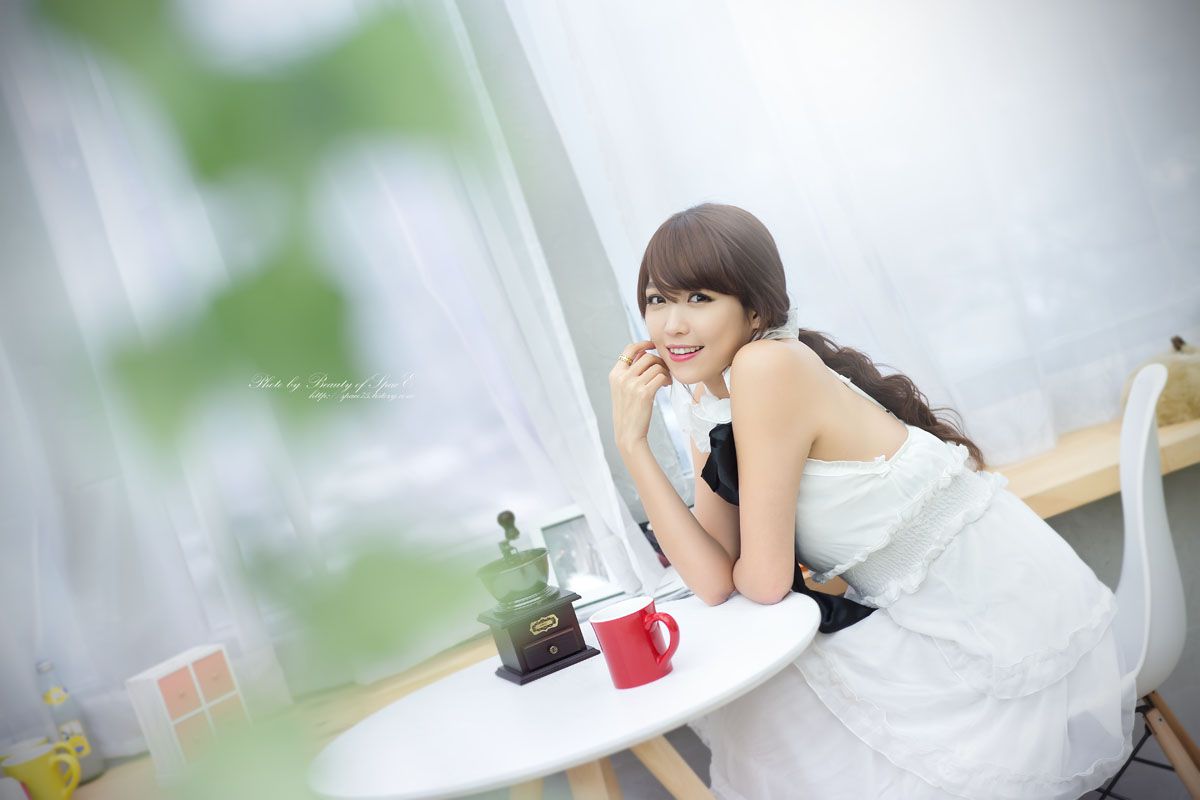 韩国美女李二慧《钢琴少女》-图2