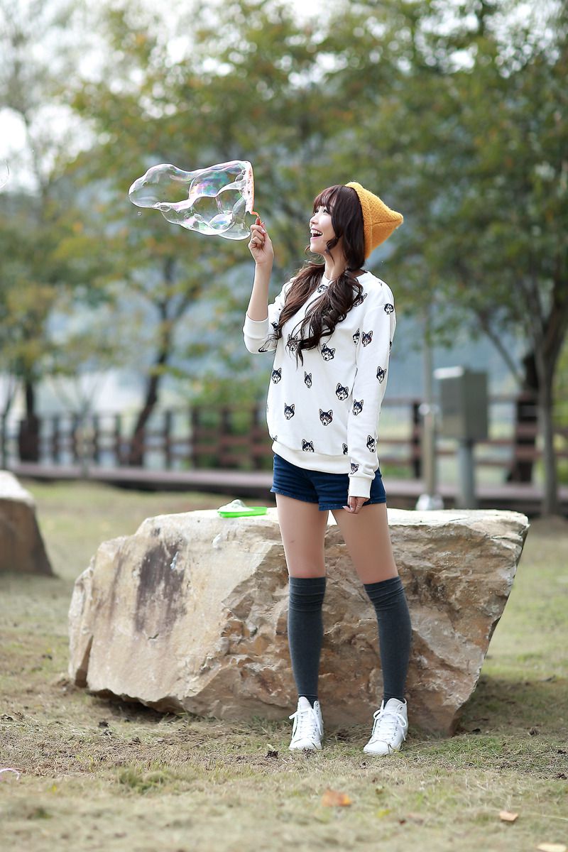 李二慧《外拍清新可爱长筒袜系列》-图32