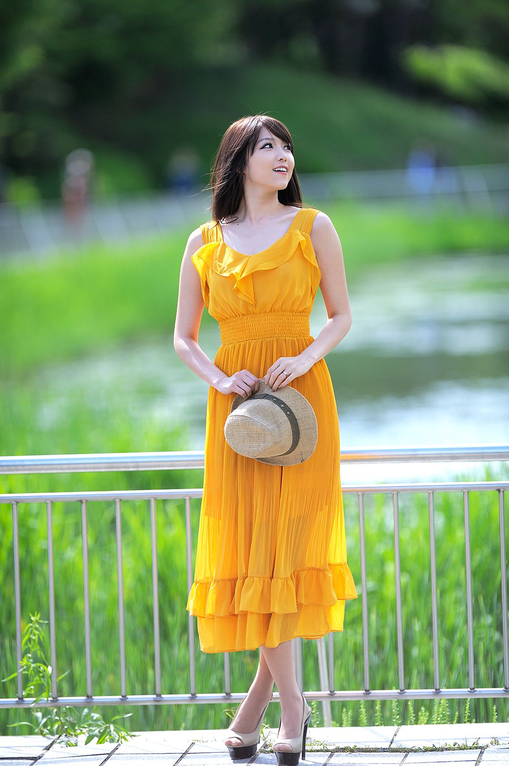 李二慧《外拍气质黄色长裙系列》-图13