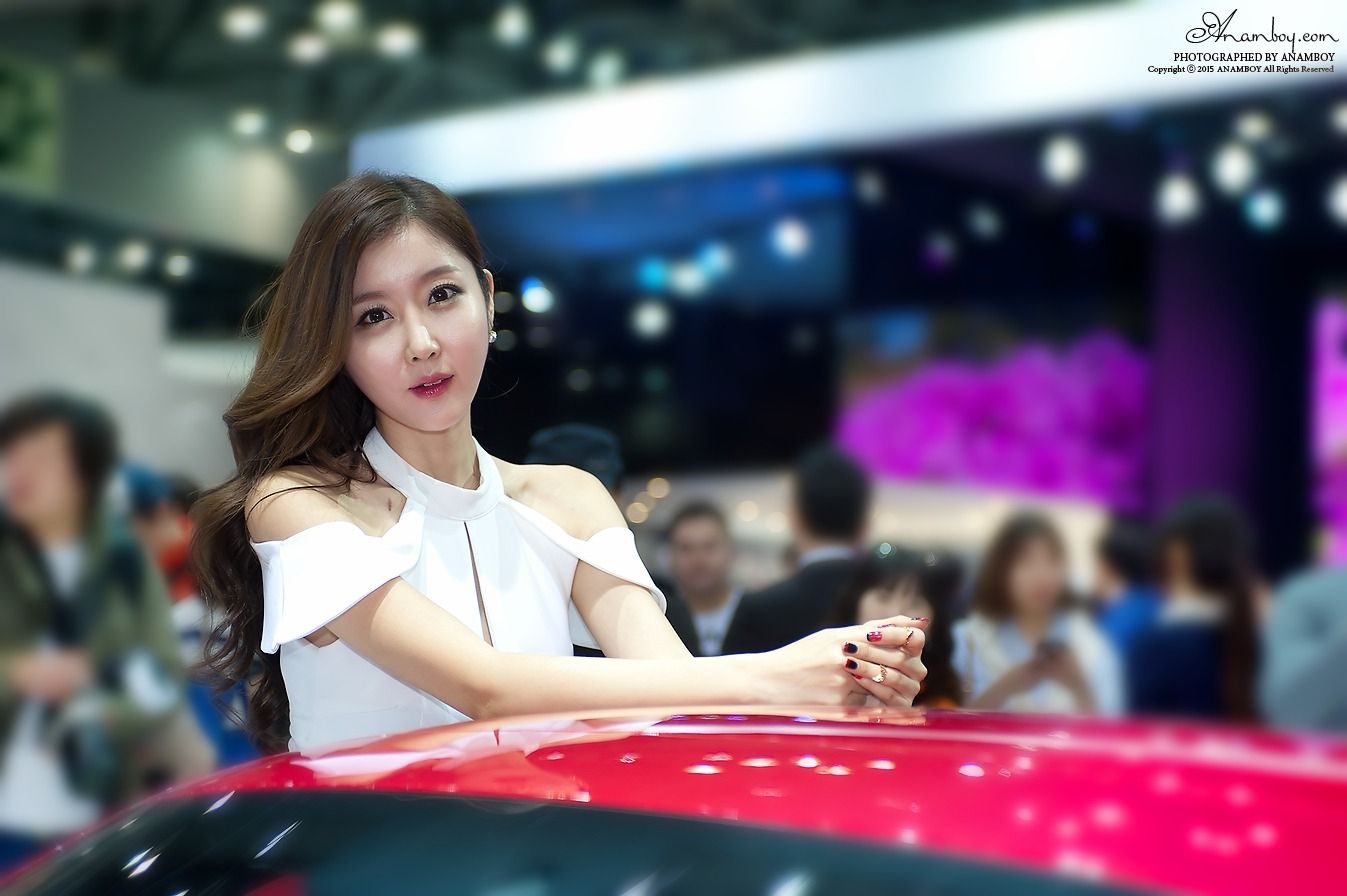 韩国车模崔星雅/崔星儿《车展红色套裙系列》图片合辑-图17