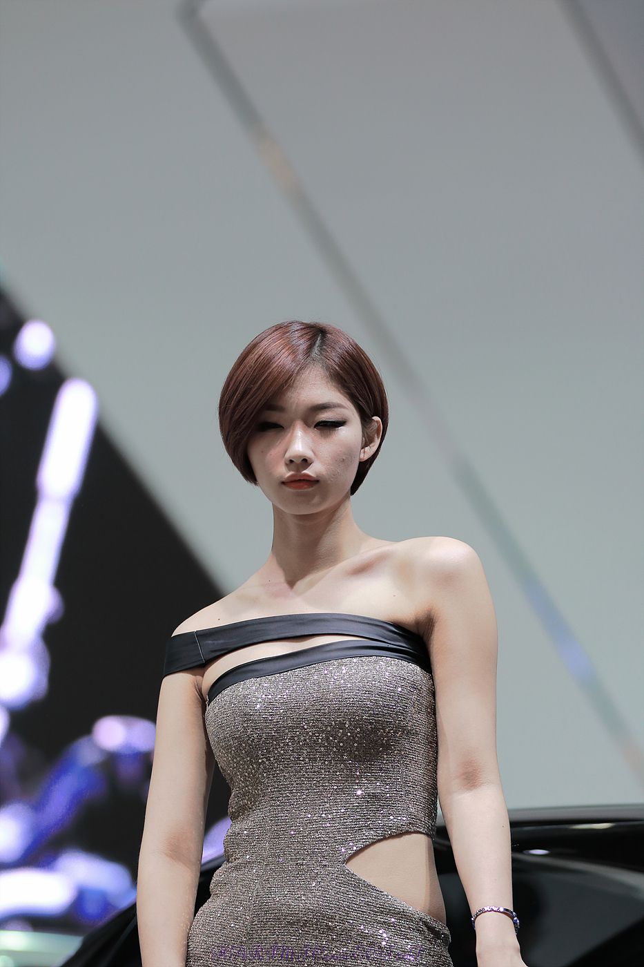 韩国美女崔柳娜《车展图片》套图-图16