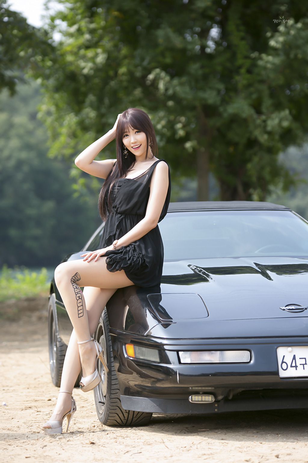 韩国极品车模李二慧《户外车展吊带连衣裙系列》高清套图-图17