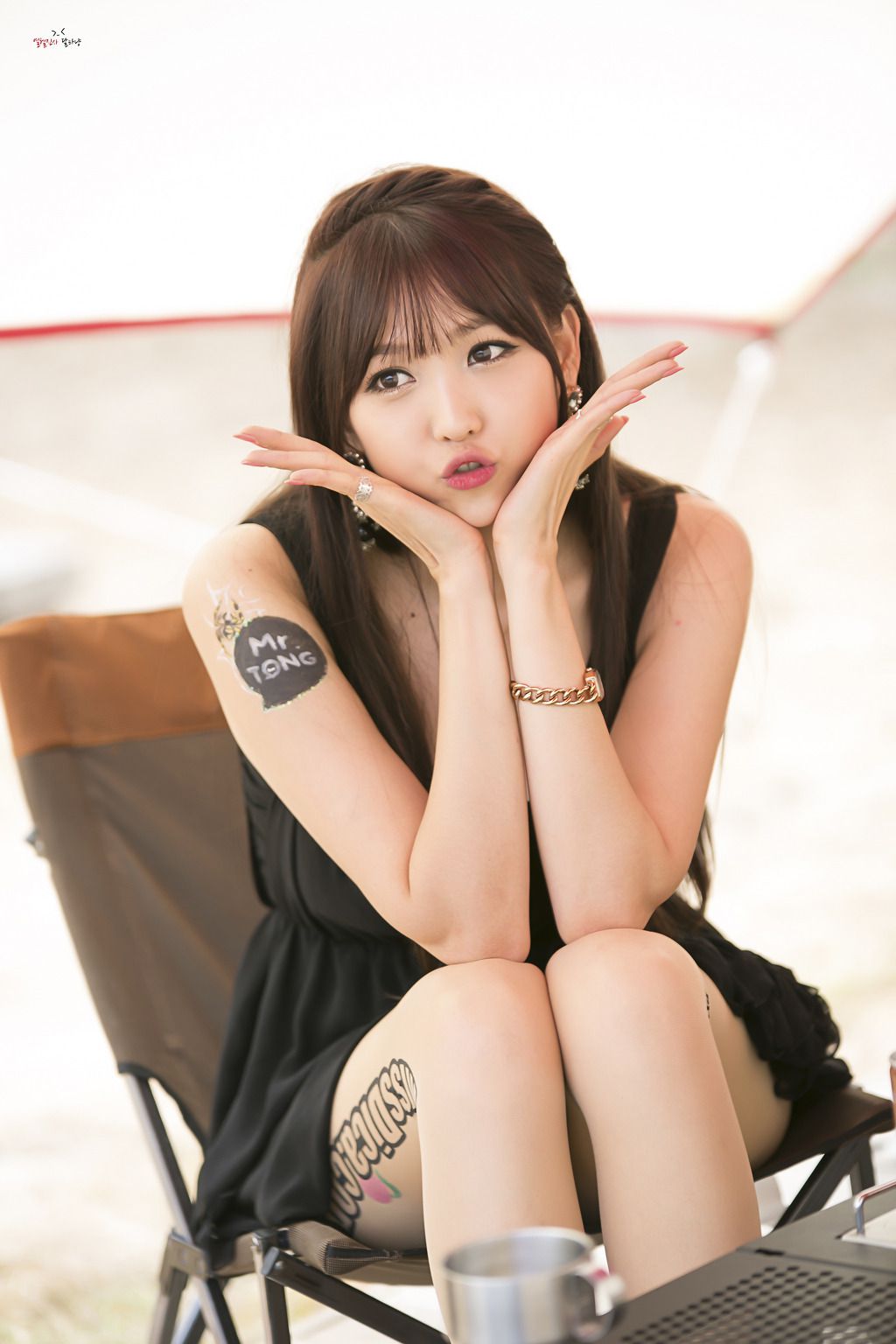 韩国极品车模李二慧《户外车展吊带连衣裙系列》高清套图-图25