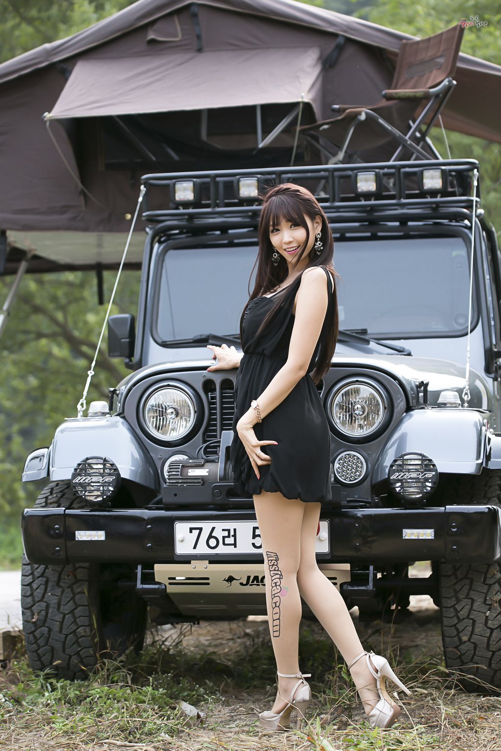 韩国极品车模李二慧《户外车展吊带连衣裙系列》高清套图-图37