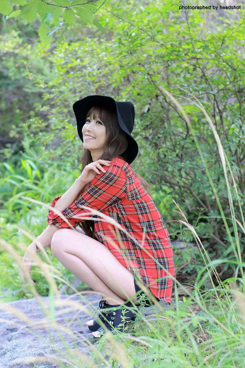 李二慧《公园热裤高跟街拍》-图21