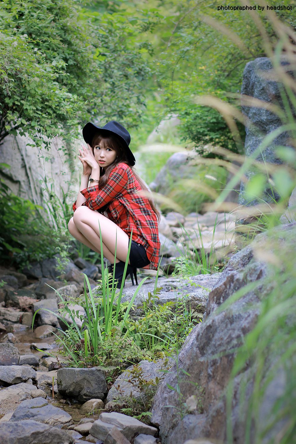 李二慧《公园热裤高跟街拍》-图33