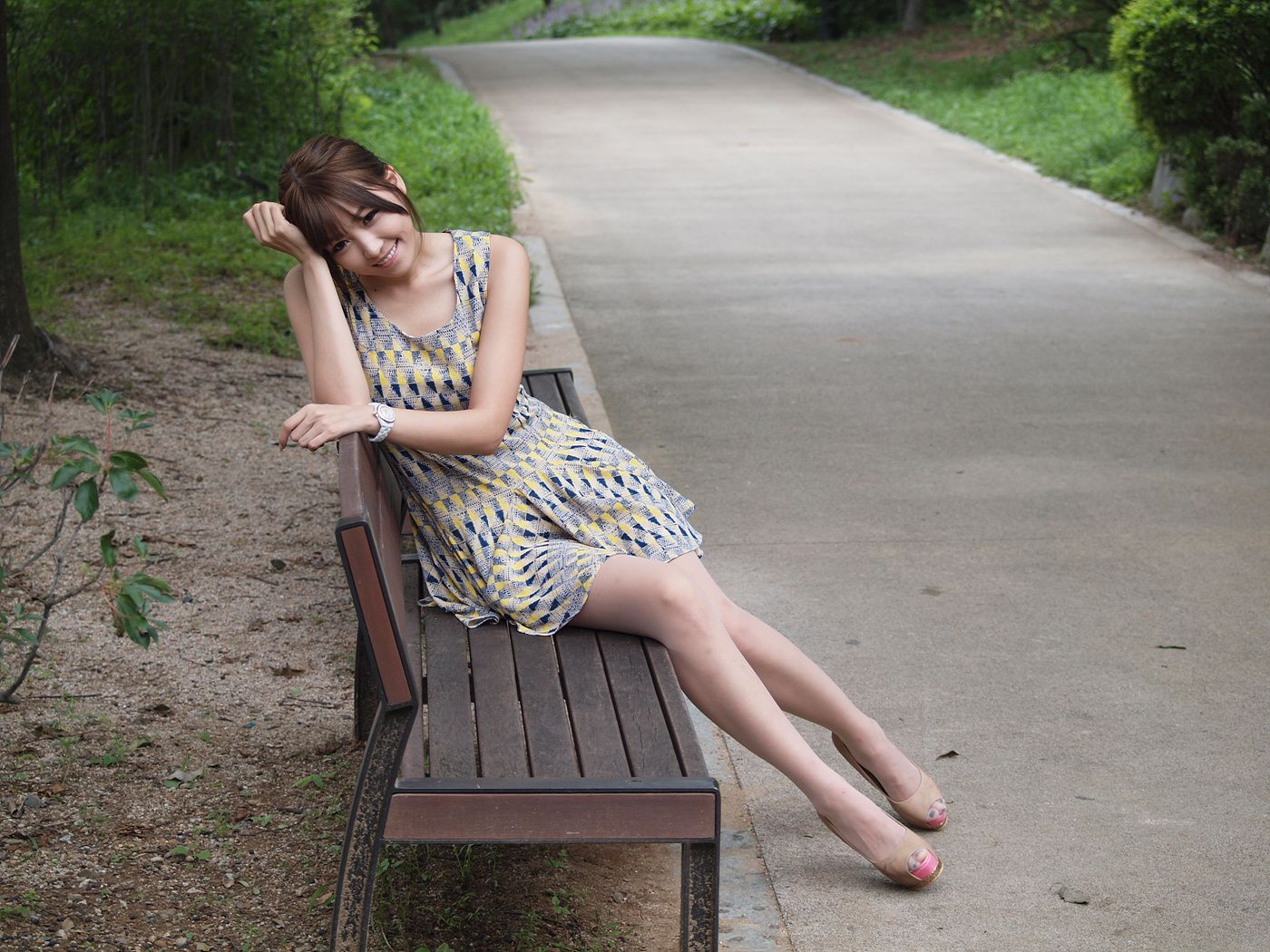 李恩慧《小清新连衣裙公园街拍》-图10