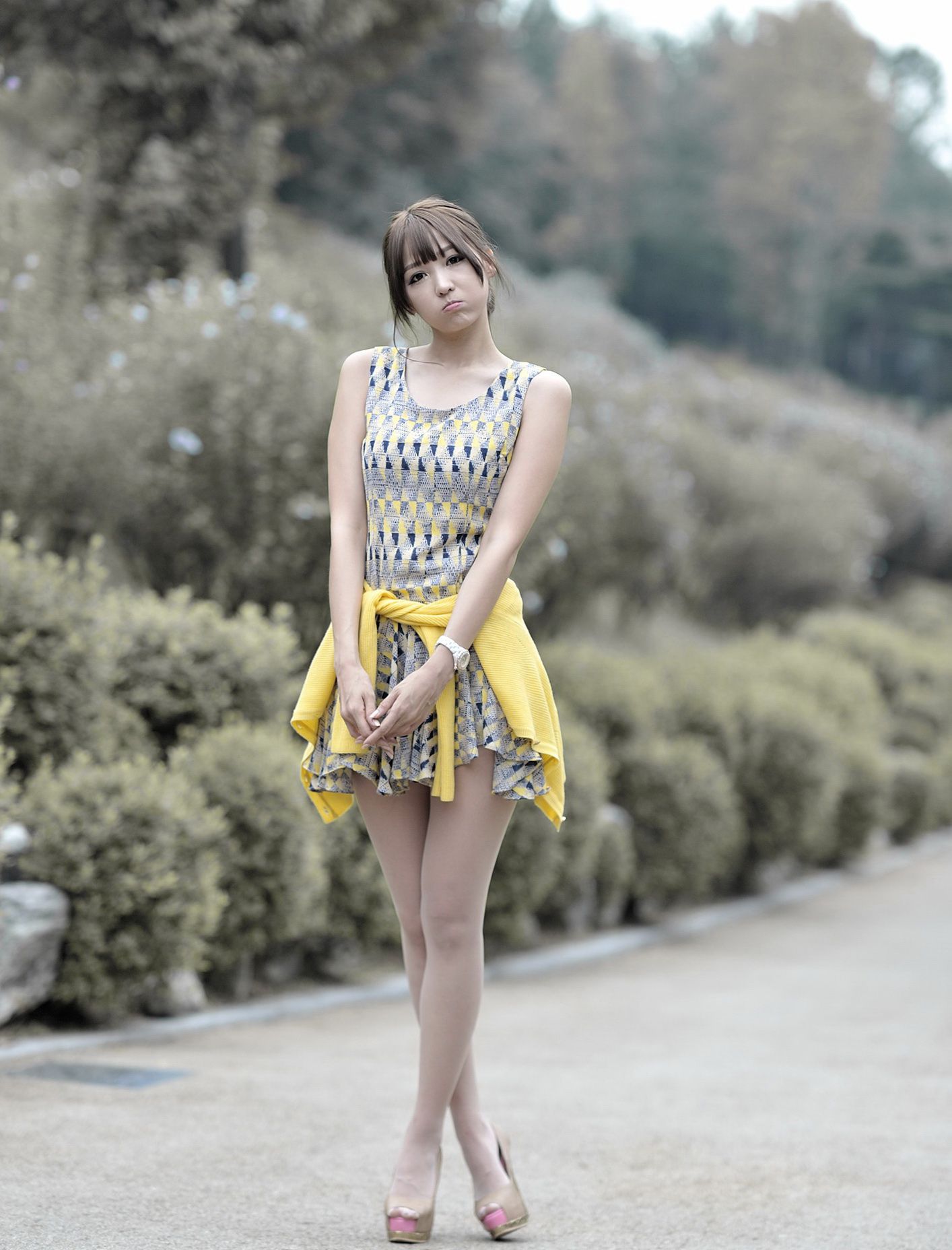 李恩慧《小清新连衣裙公园街拍》-图31