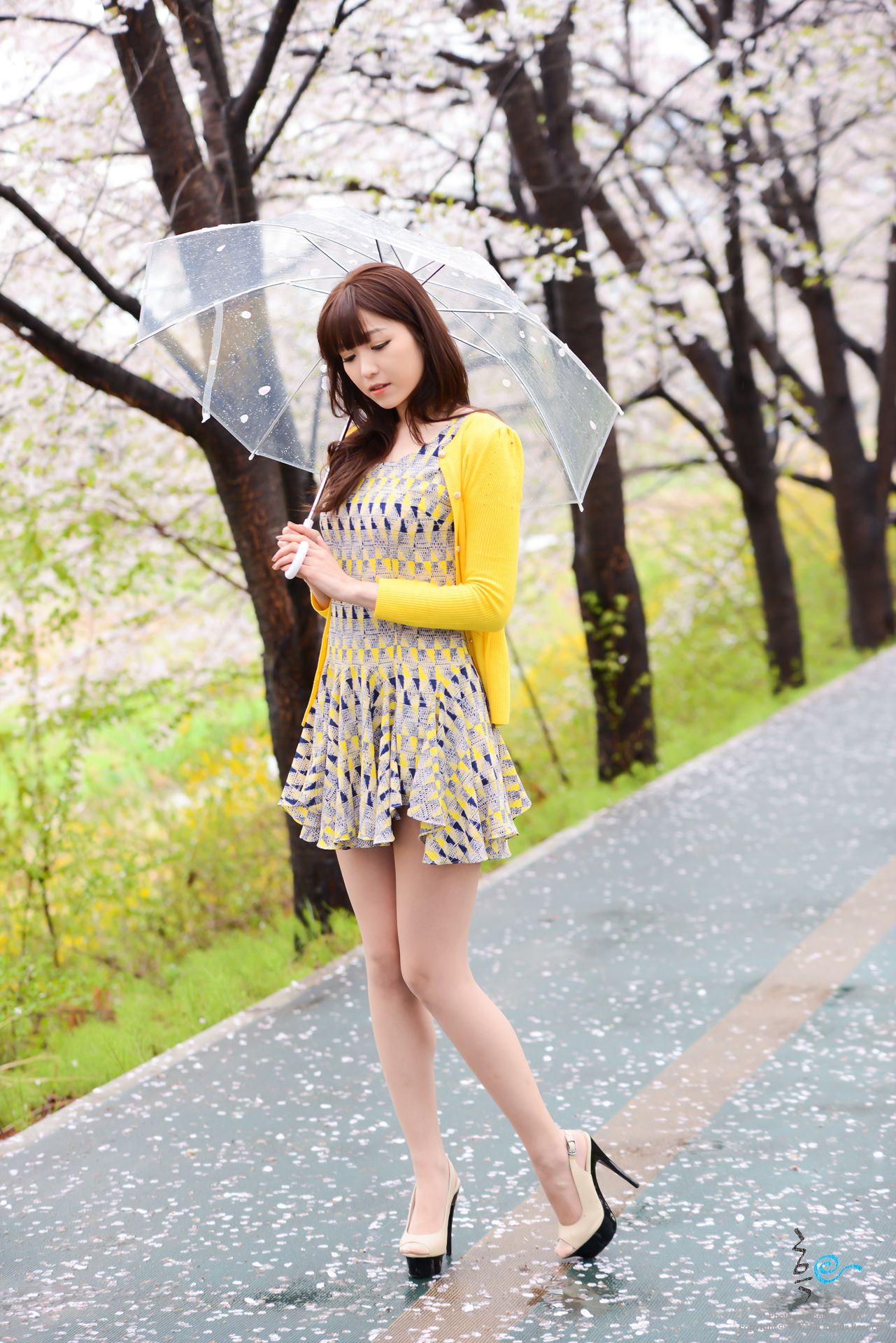 李恩慧《小清新连衣裙公园街拍》-图58