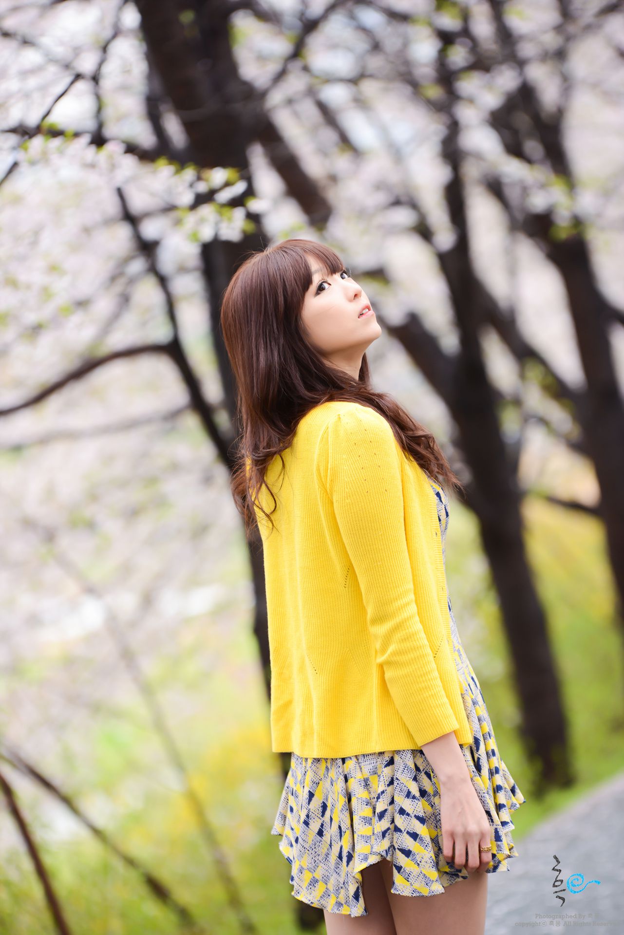 李恩慧《小清新连衣裙公园街拍》-图60