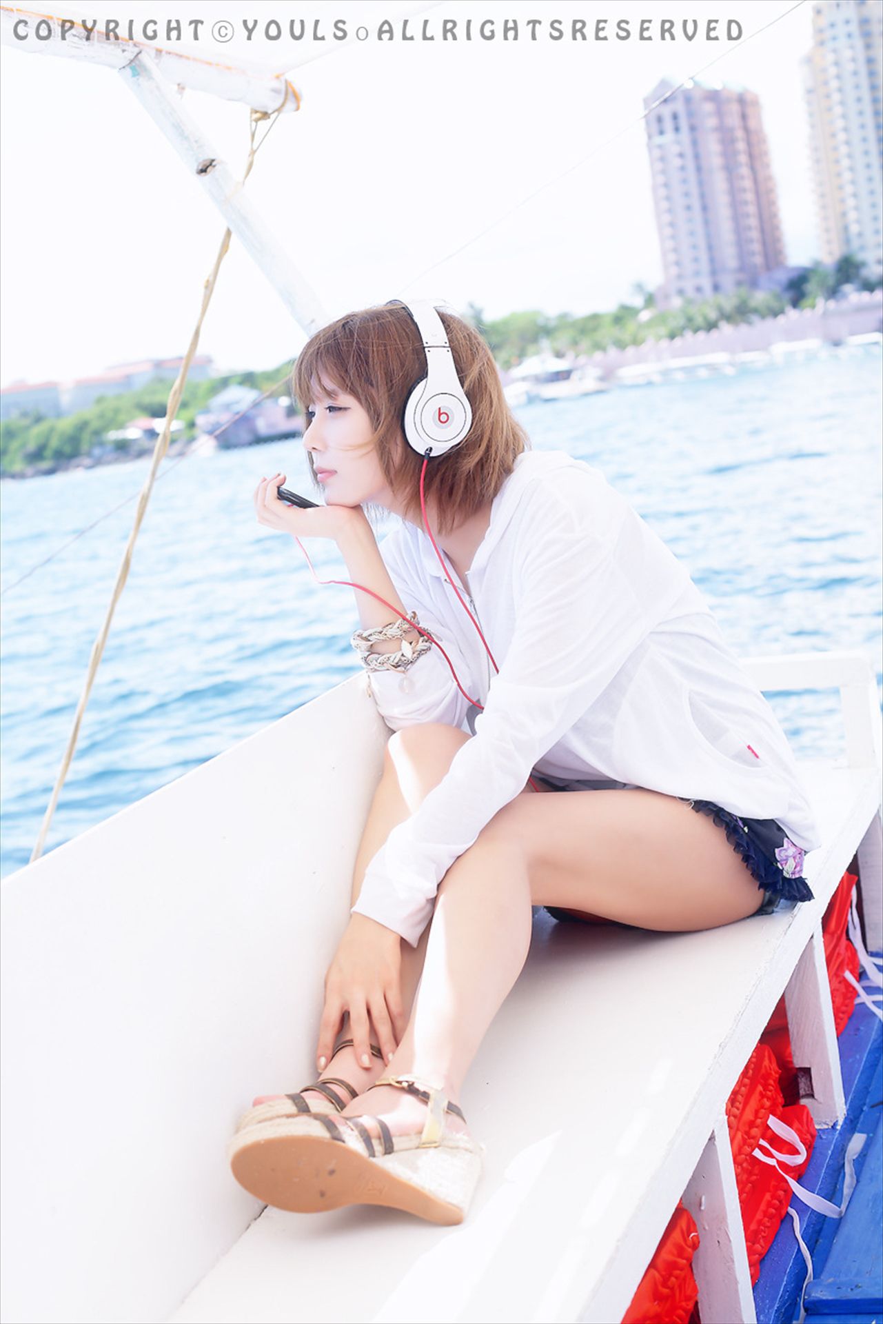 许允美(???)《清新耳机少女》-图1