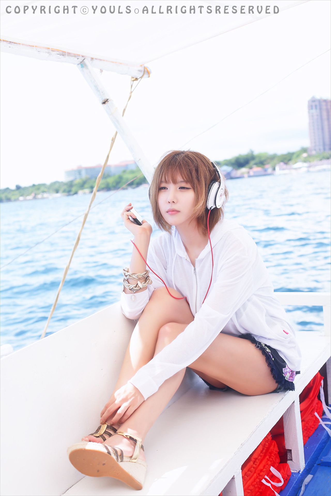 许允美(???)《清新耳机少女》-图2